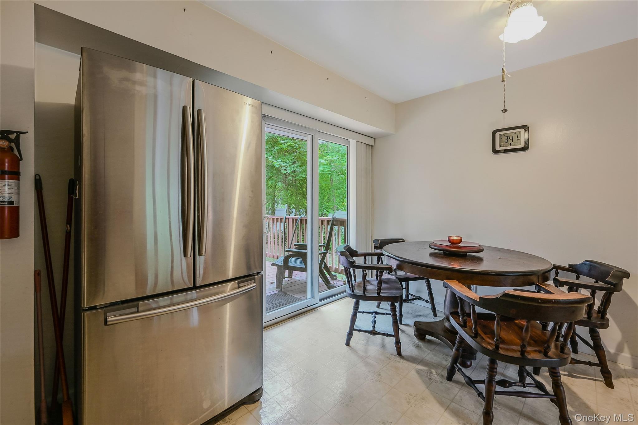 #6 photo, 11 Fox Lane, サフォーク郡 Shoreham , NY 11786