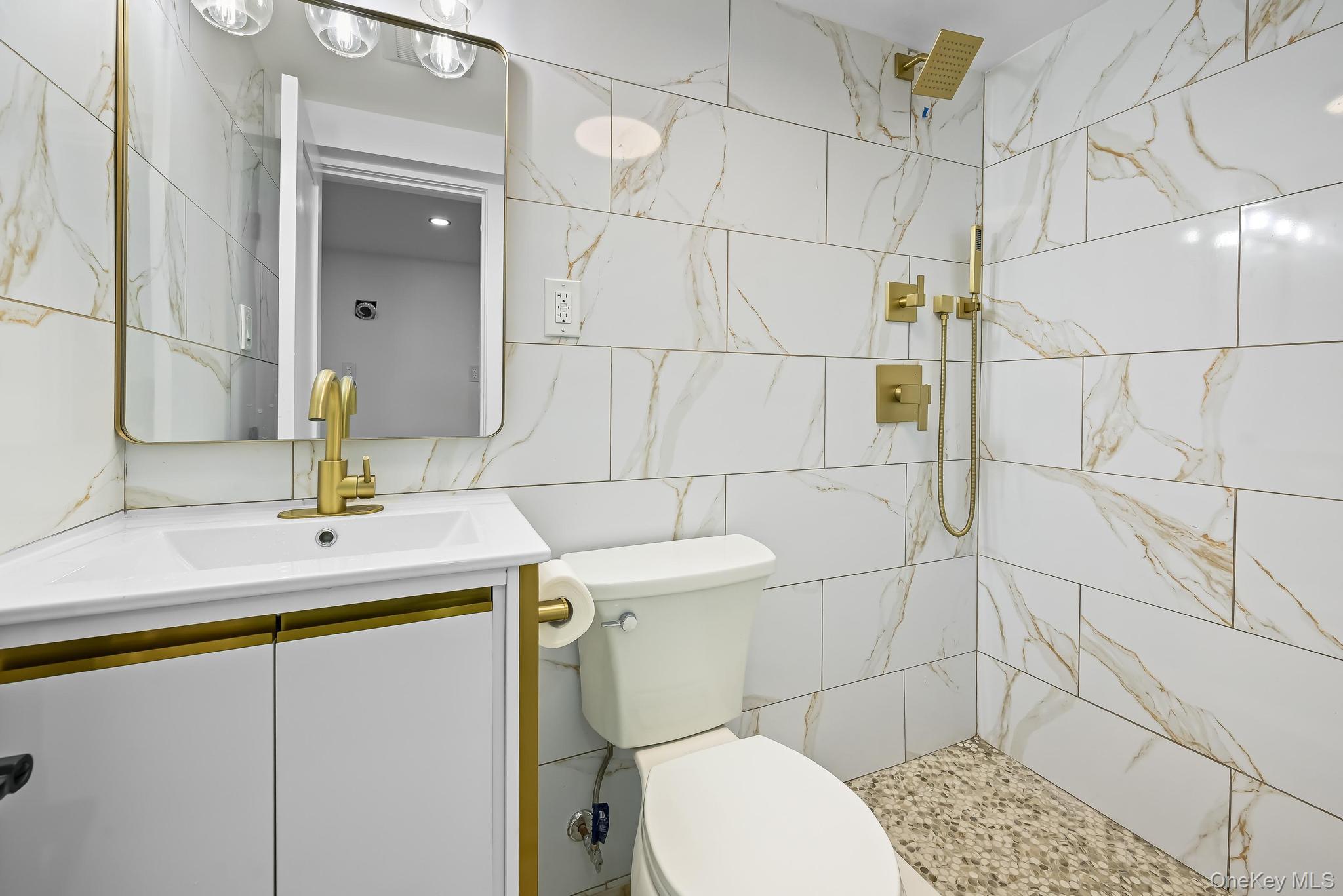 #17 photo, 91-35 71st Avenue, Forest Hills , NY 11375