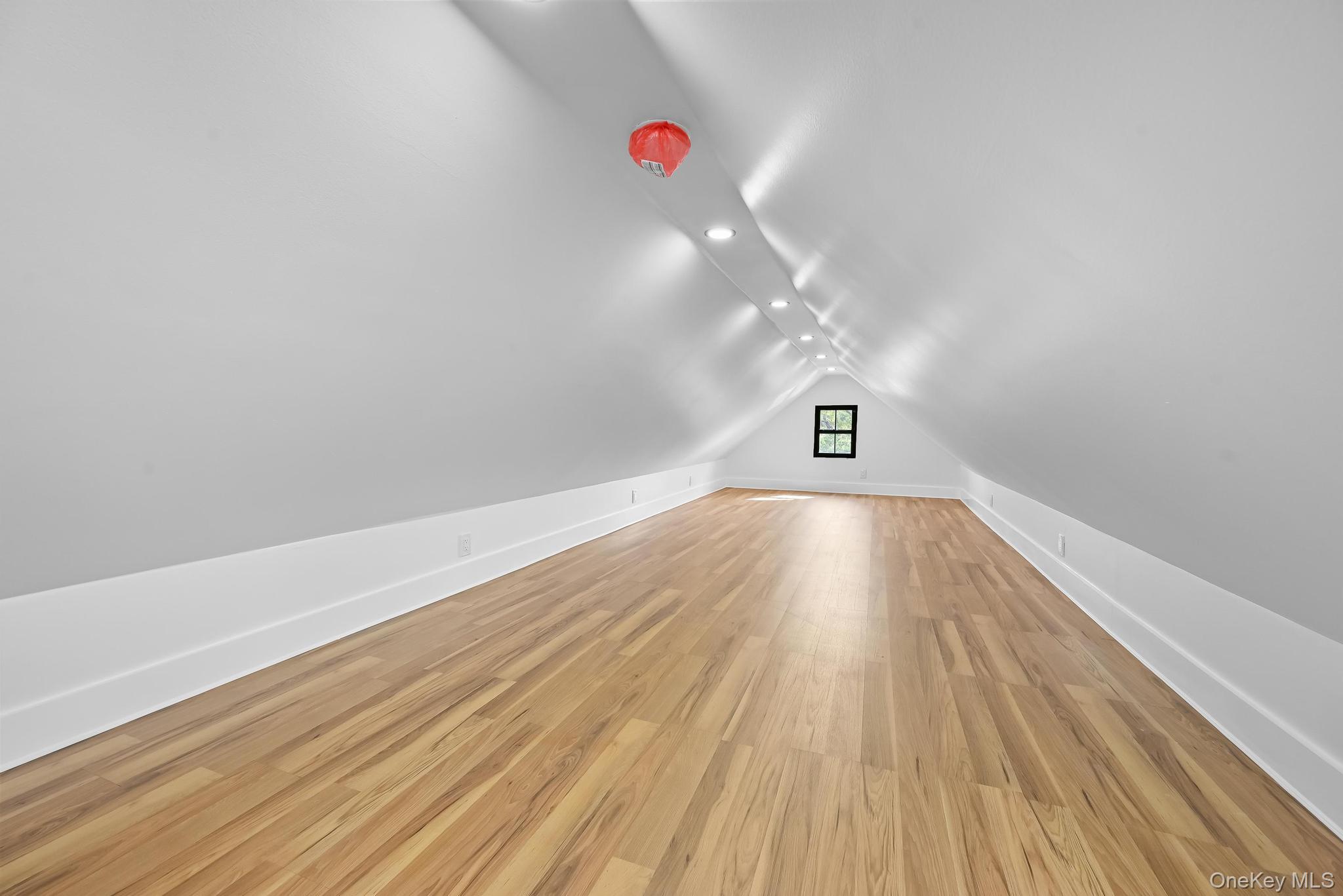 #20 photo, 91-35 71st Avenue, Forest Hills , NY 11375