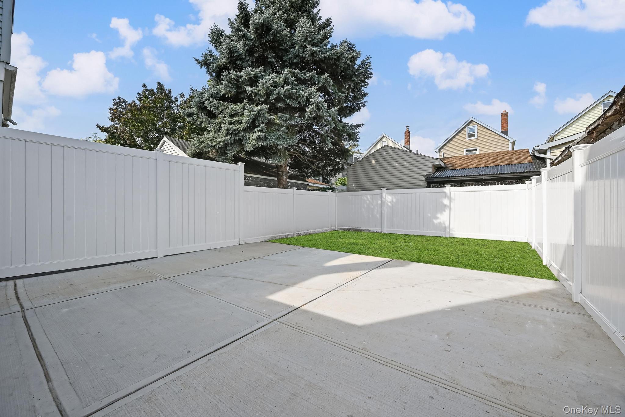 #4 photo, 91-35 71st Avenue, Forest Hills , NY 11375