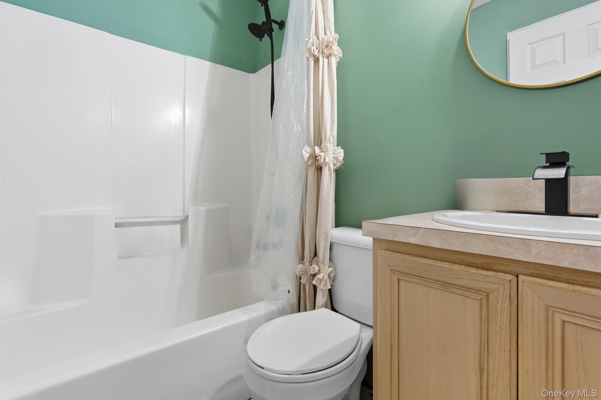 #19 photo, 42 Biltmore Drive, サフォーク郡 Mastic Beach , NY 11951