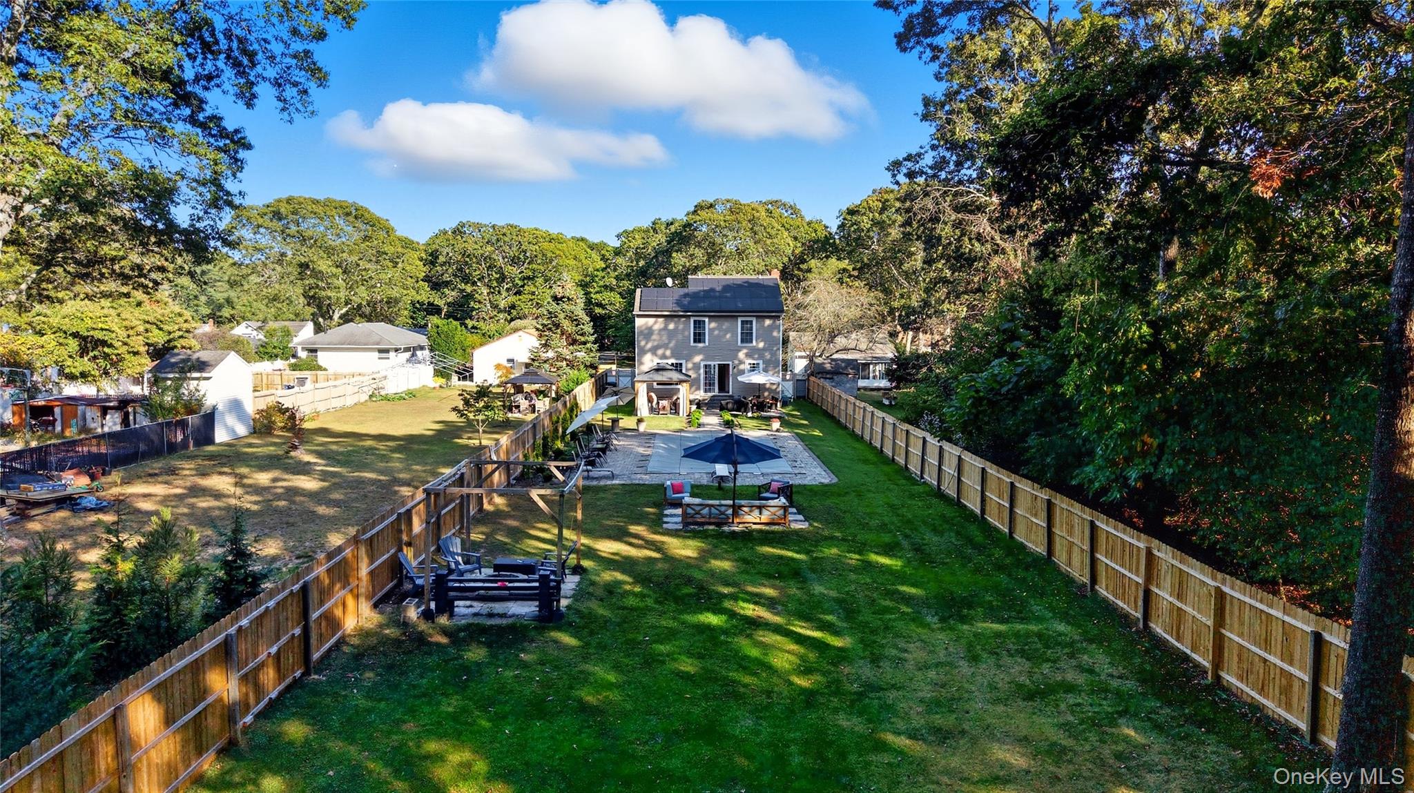 #3 photo, 42 Biltmore Drive, サフォーク郡 Mastic Beach , NY 11951