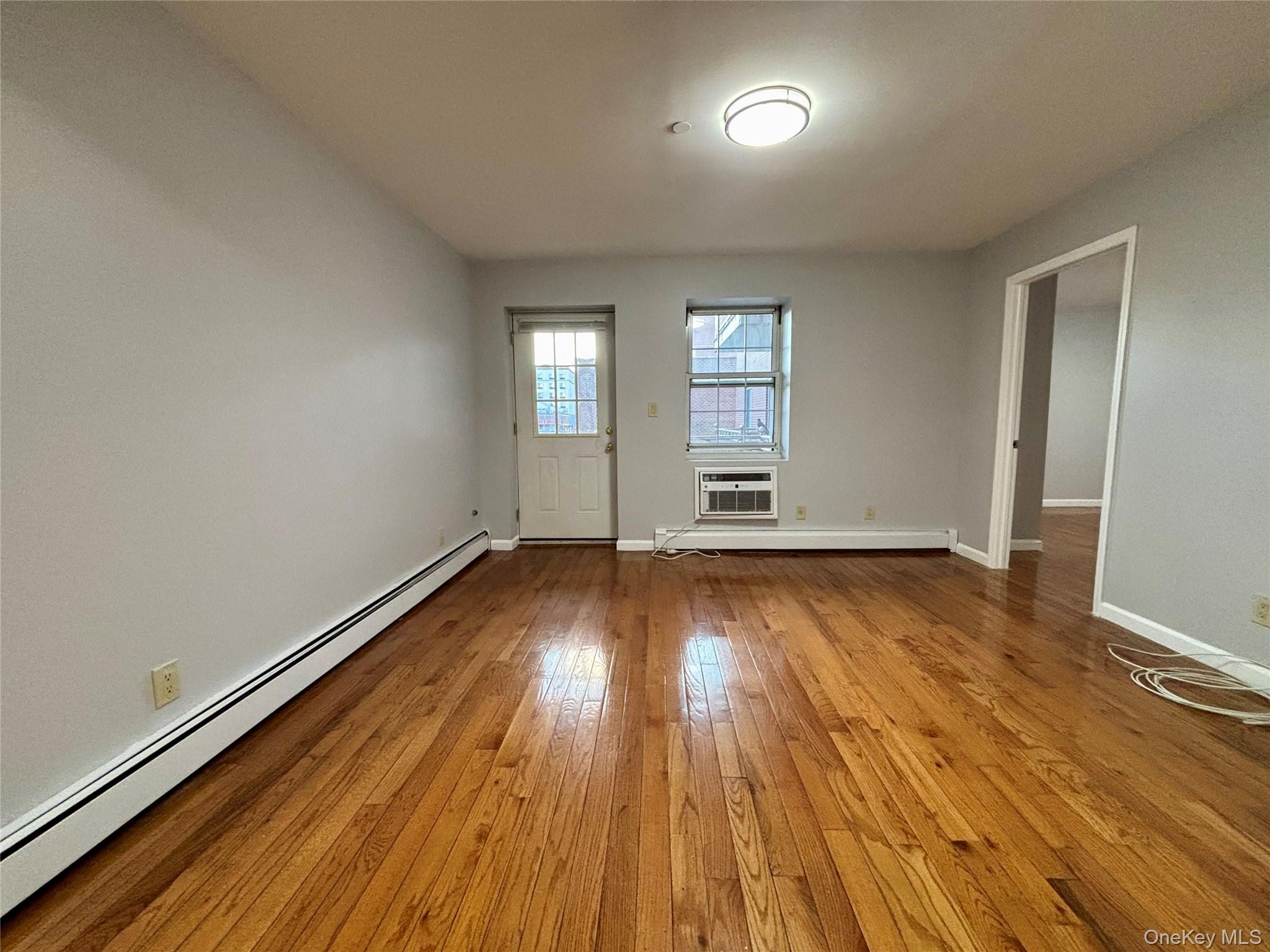 #1 photo, 3506 Leavitt Street, كوينز Flushing , NY 11354