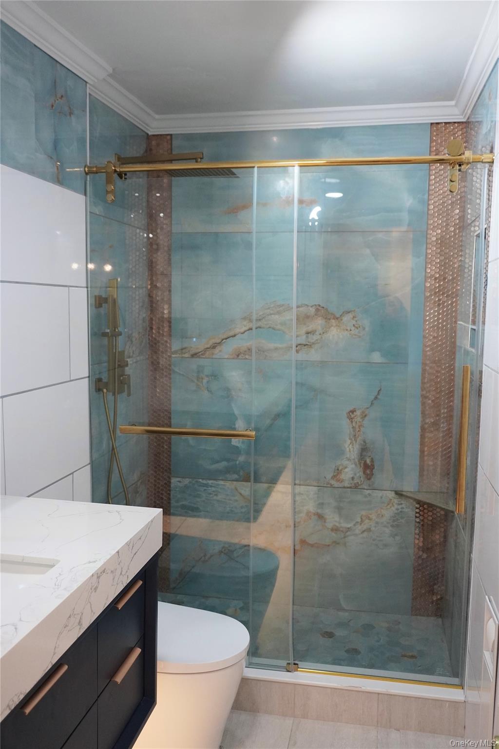 #5 photo, 6 Glen Hollow Drive, サフォーク郡 Holtsville , NY 11742