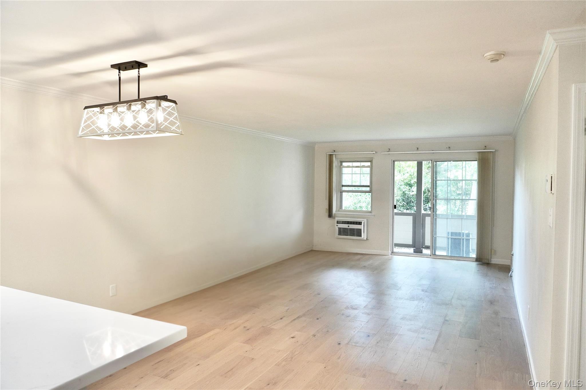 #6 photo, 6 Glen Hollow Drive, サフォーク郡 Holtsville , NY 11742