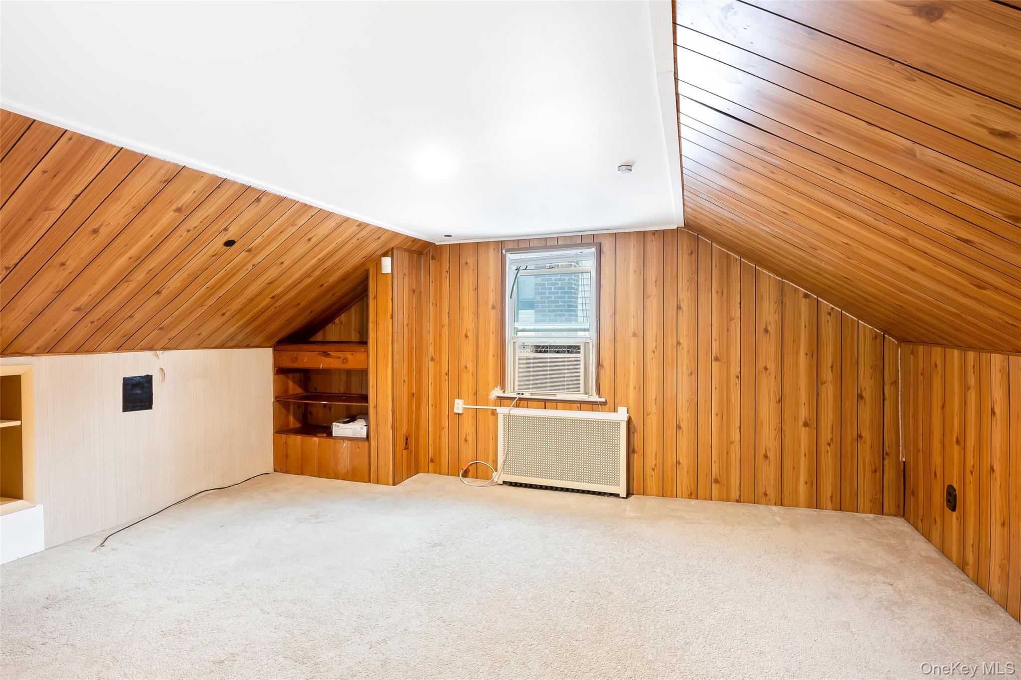 #13 photo, 1218 Terrace Boulevard, New Hyde Park , NY 11040