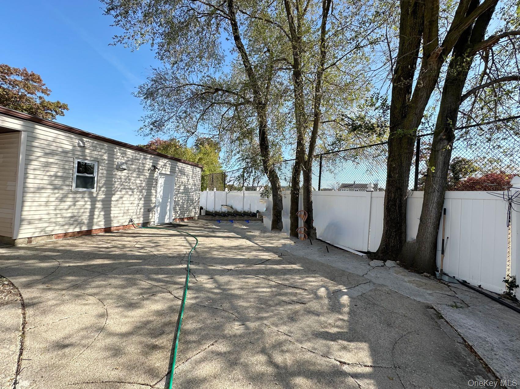 #14 photo, 200 Saint Regis Drive, Massapequa , NY 11762