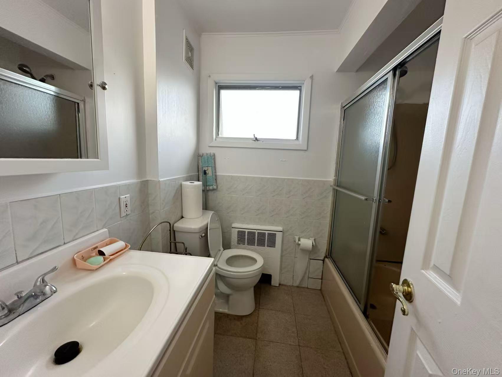 #9 photo, 200 Saint Regis Drive, Massapequa , NY 11762