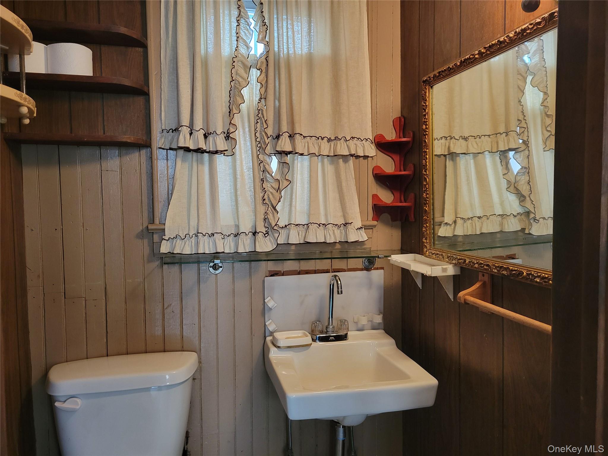 #6 photo, 50-16 Kissena Boulevard, Flushing , NY 11355