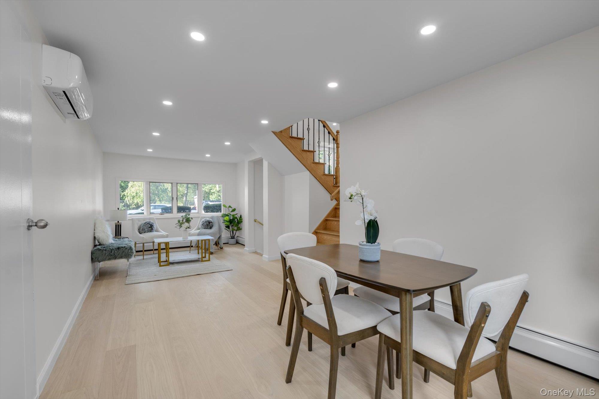 #19 photo, 58 Briar Lane, Jericho , NY 11753