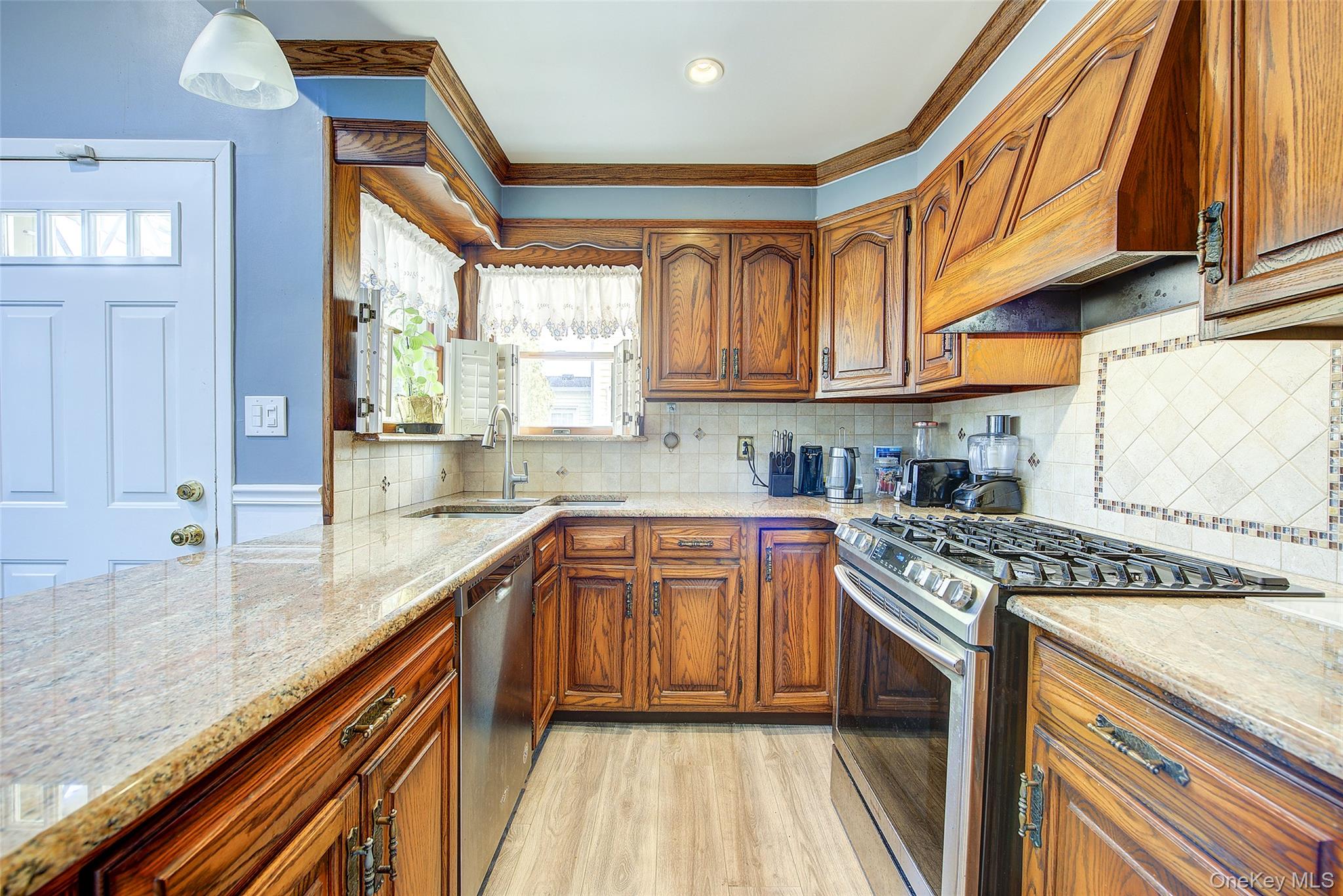 #8 photo, 106 Soifer Avenue, ナッソー郡 North Bellmore , NY 11710