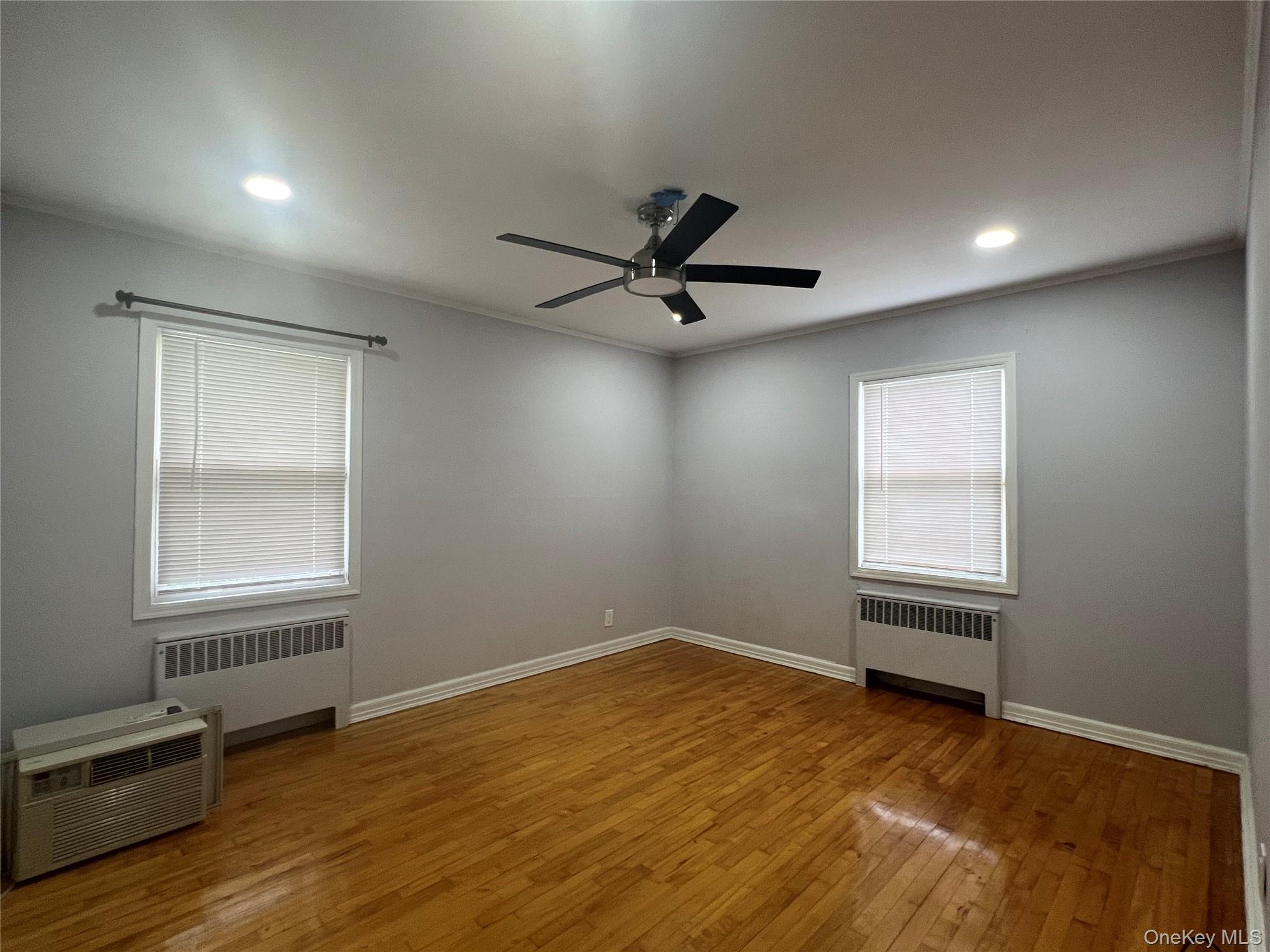 #7 photo, 694 Blackstone Avenue, East Meadow , NY 11554