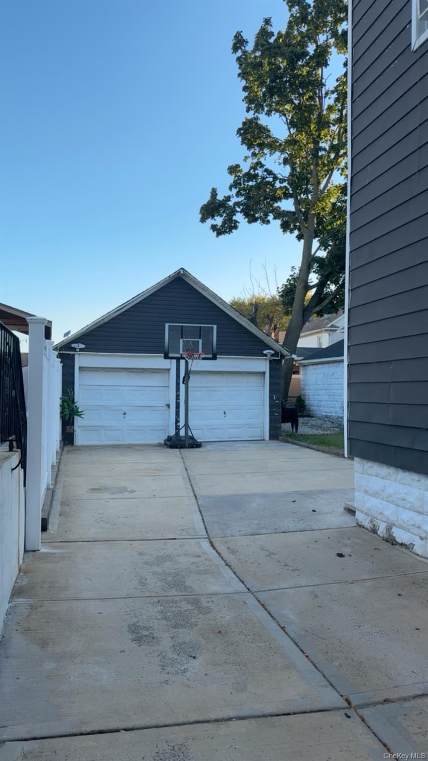 #2 photo, 13410 Sutter Avenue, कुईंस South Ozone Park , NY 11420