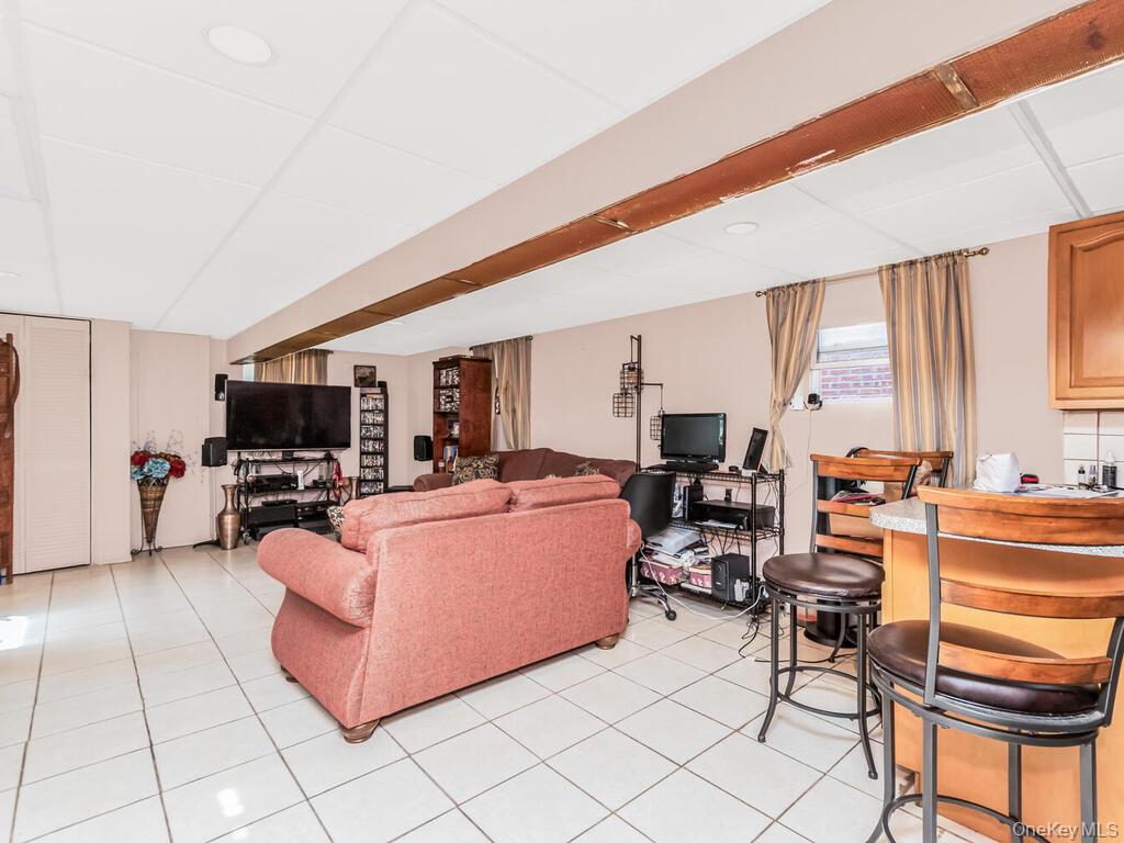 #19 photo, 410 Revere Avenue, Bronx , NY 10465