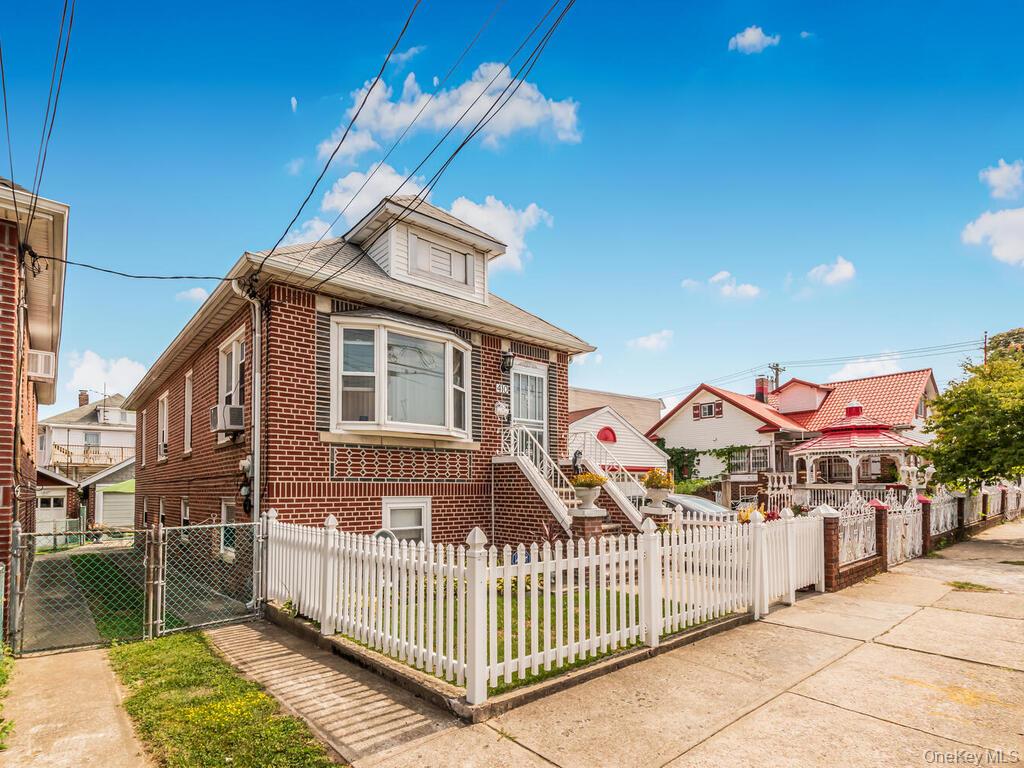 #3 photo, 410 Revere Avenue, Bronx , NY 10465