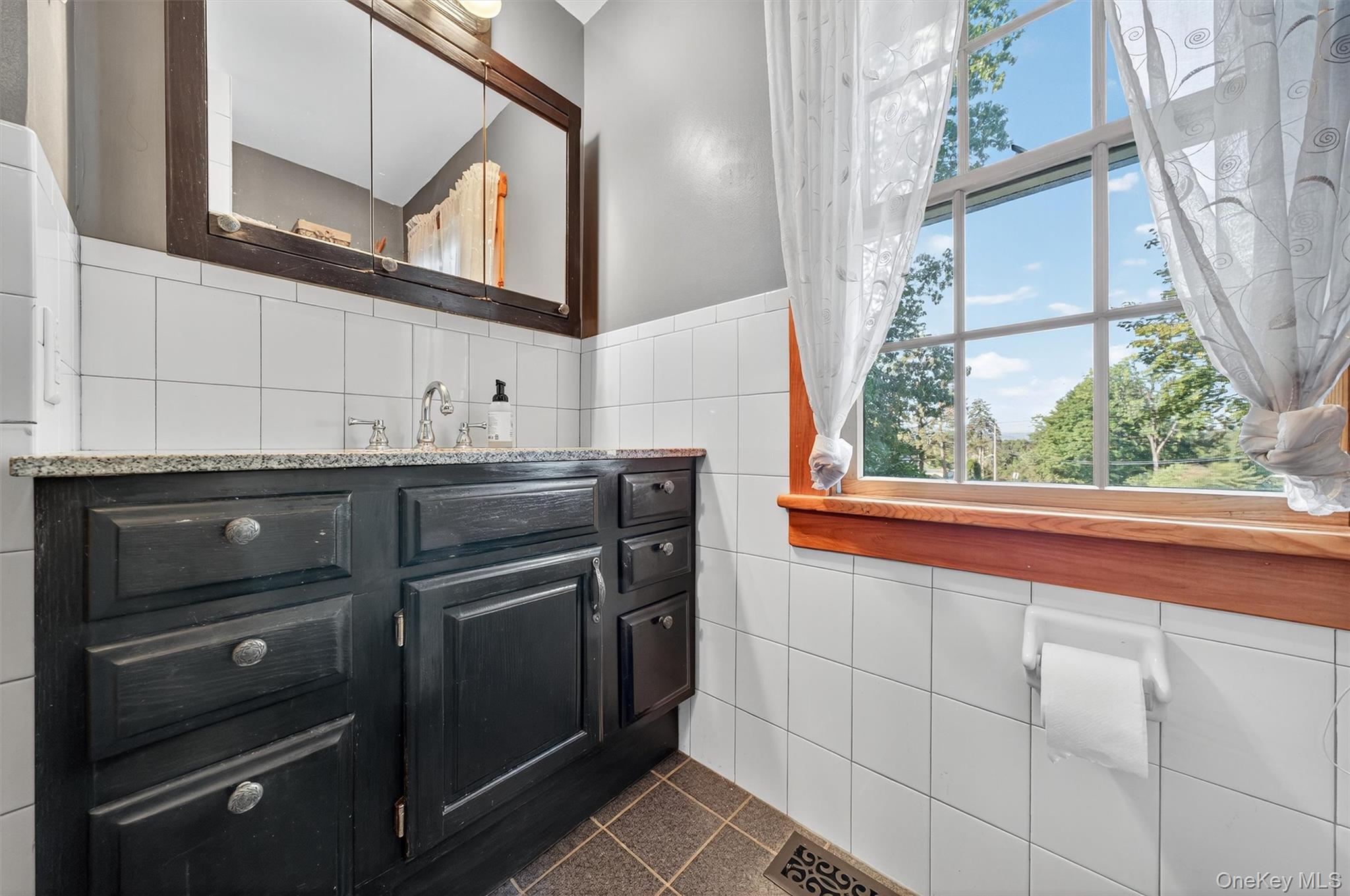 #19 photo, 23 Overlook Drive, Warwick , NY 10990