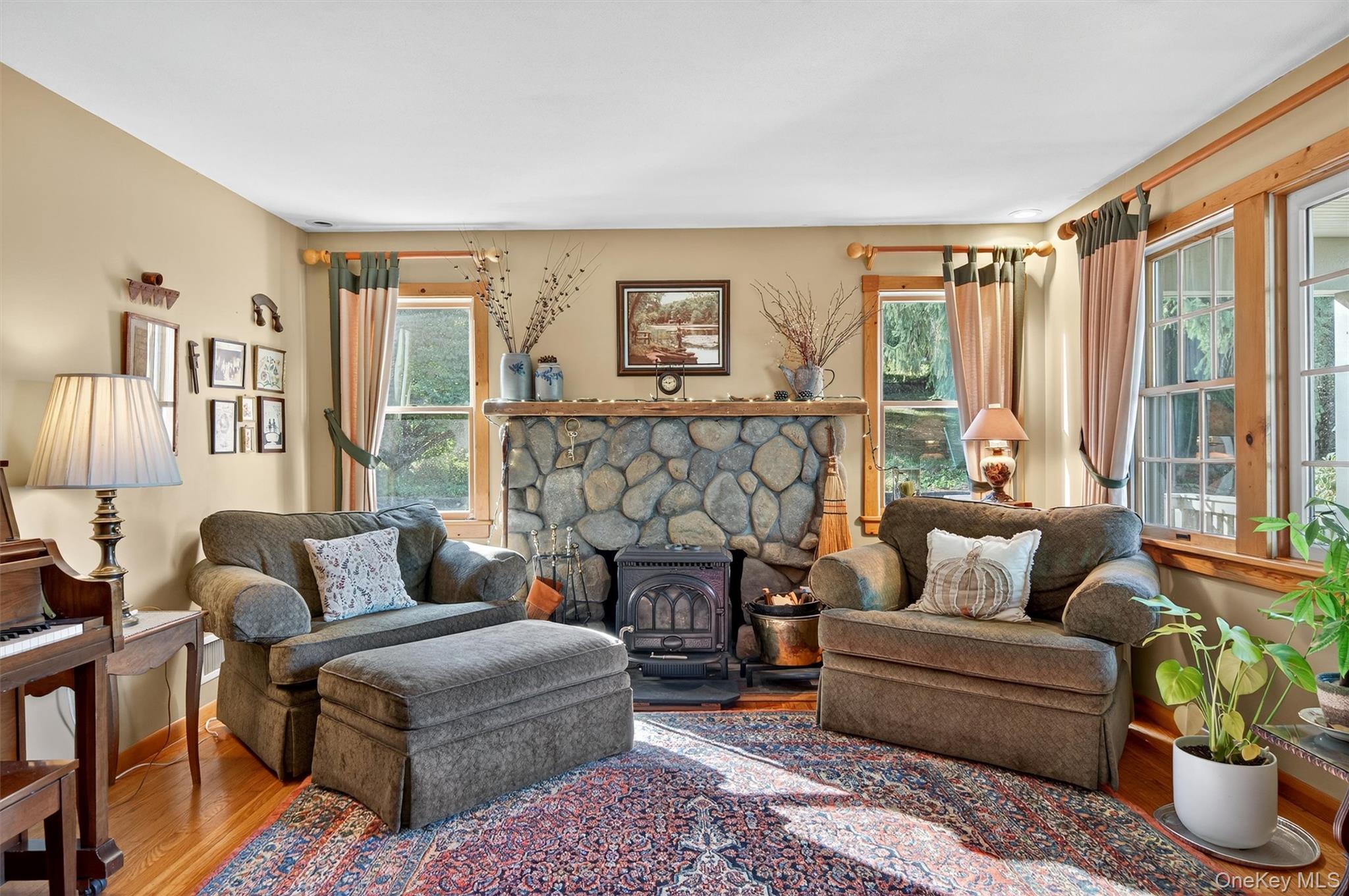 #6 photo, 23 Overlook Drive, Warwick , NY 10990