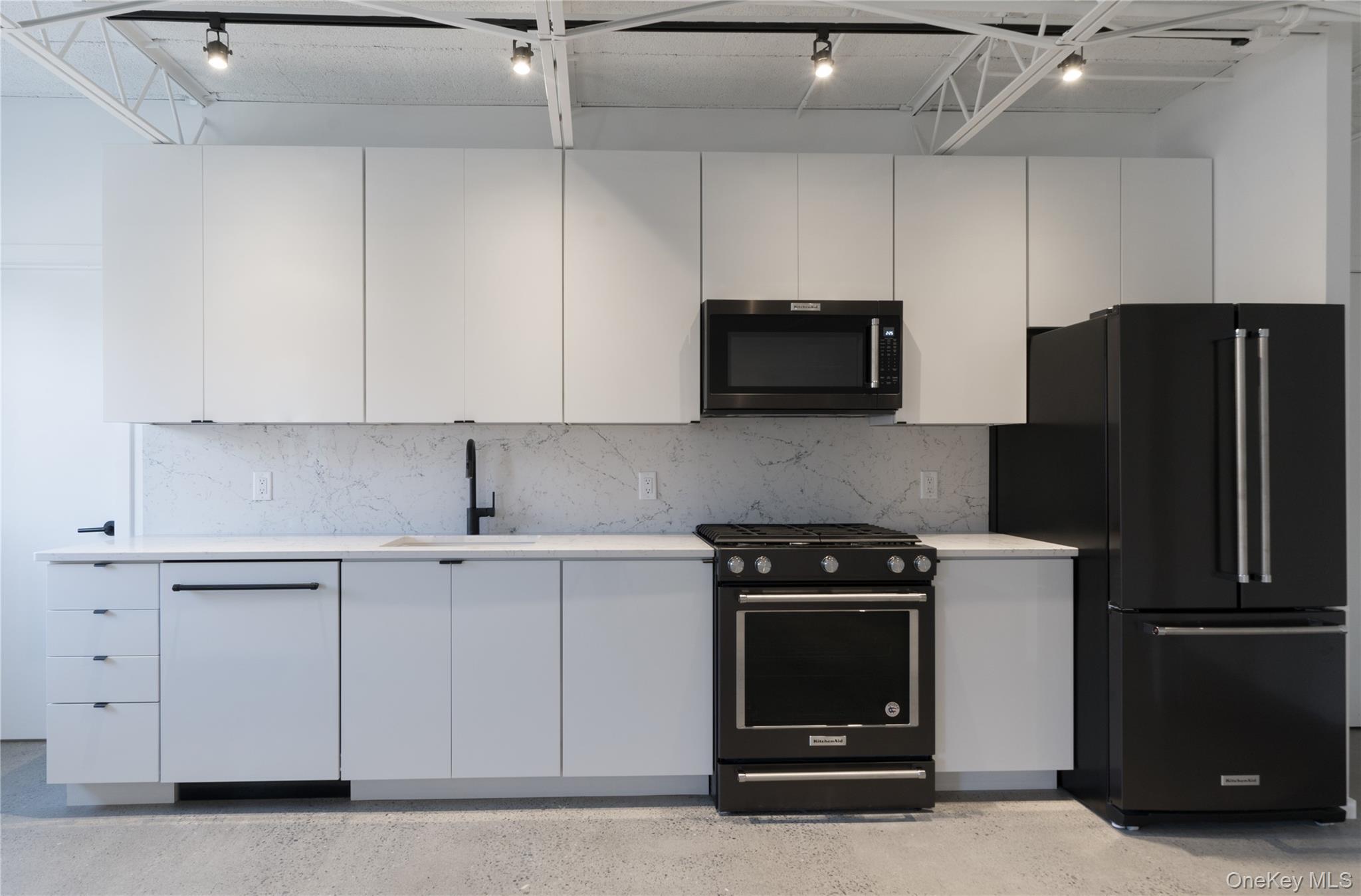 #14 photo, 21 ---754 Green   Columbia Street, Hudson , NY 12534