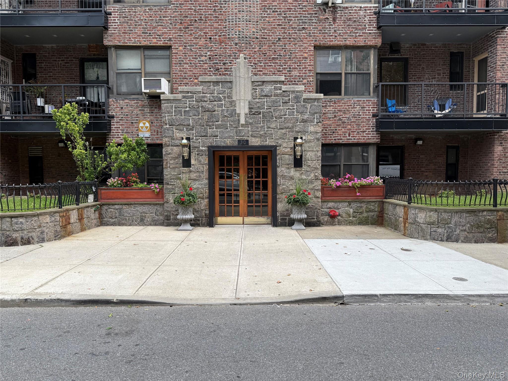 #1 photo, 30 Clinton Place, New Rochelle , NY 10801