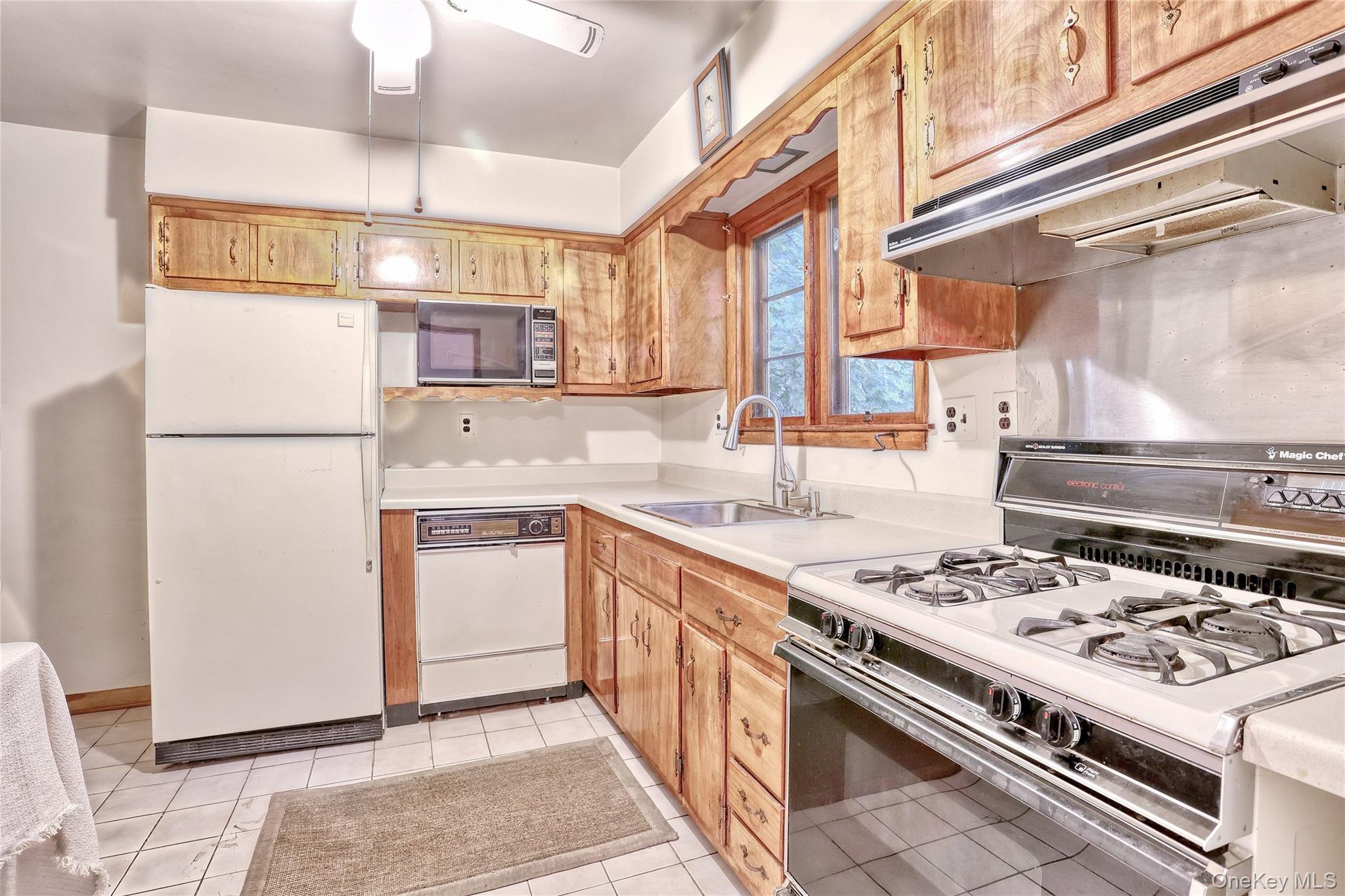 #8 photo, 17 Midway Road, Chestnut Ridge , NY 10977