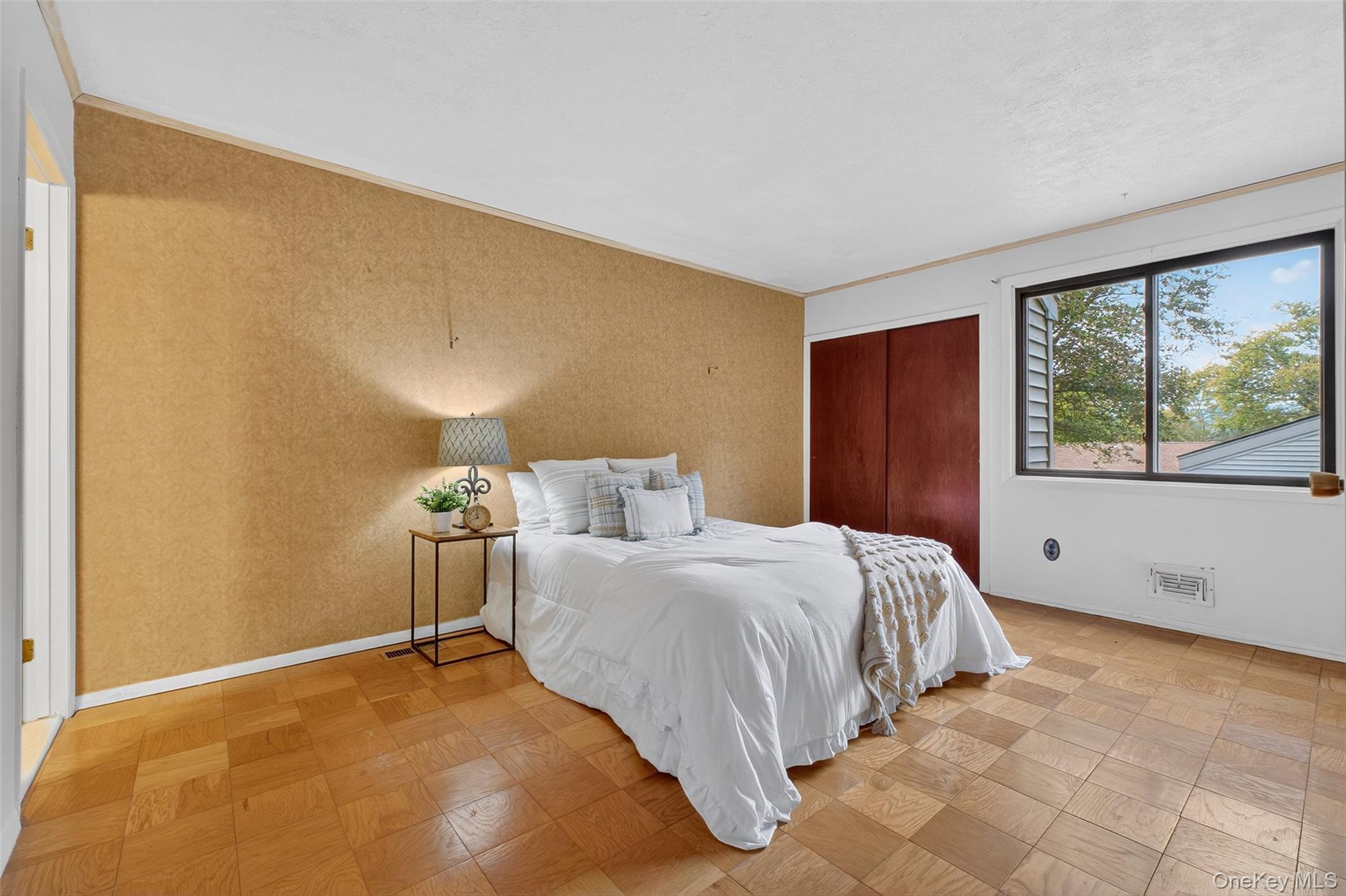 #12 photo, 45 Jefferson Oval, Yorktown Heights , NY 10598