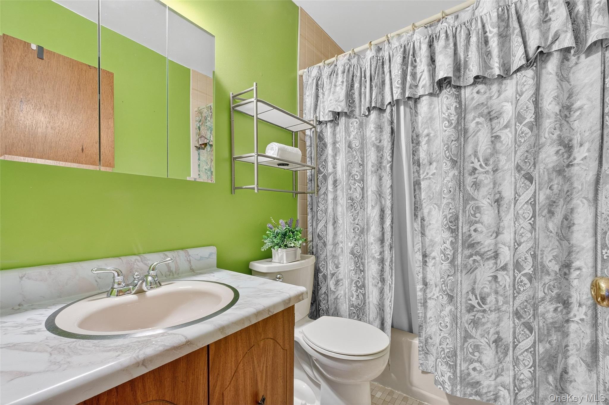 #13 photo, 45 Jefferson Oval, Yorktown Heights , NY 10598