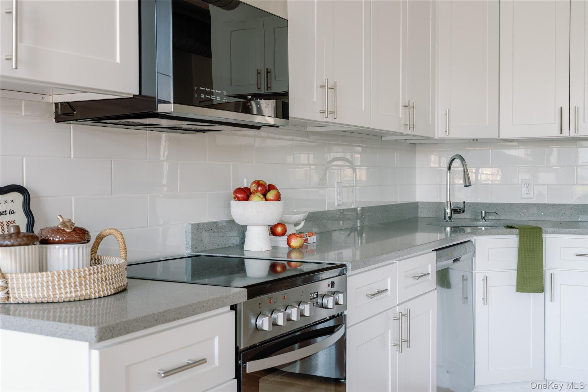 #19 photo, 155 River Street, Troy , NY 12180