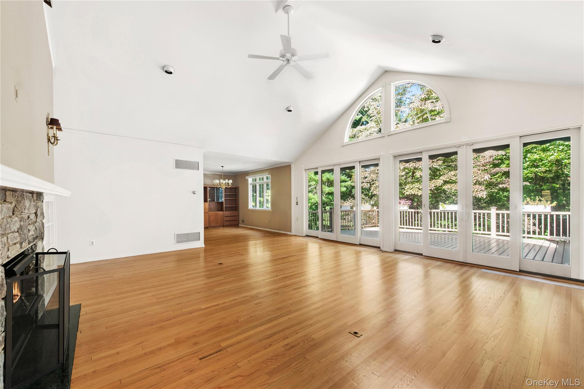 #5 photo, 120 McLain Street, Bedford Corners , NY 10549