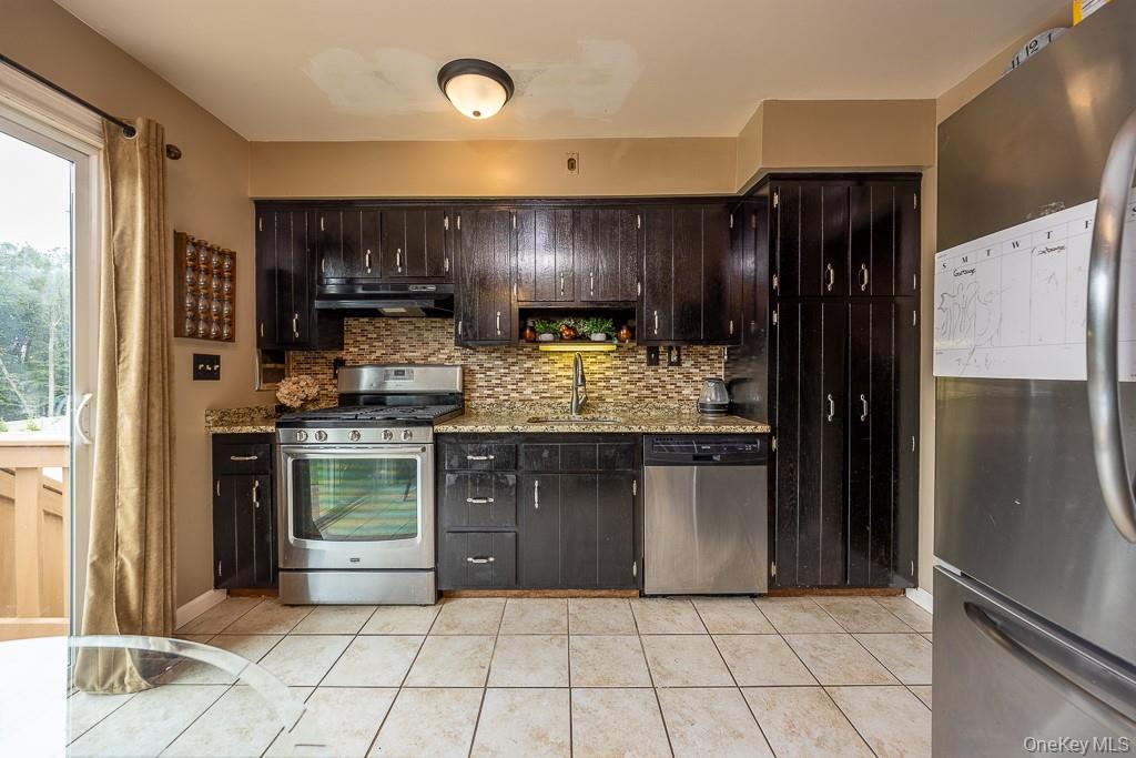 #17 photo, 21 Ravenna Drive, Pomona , NY 10970