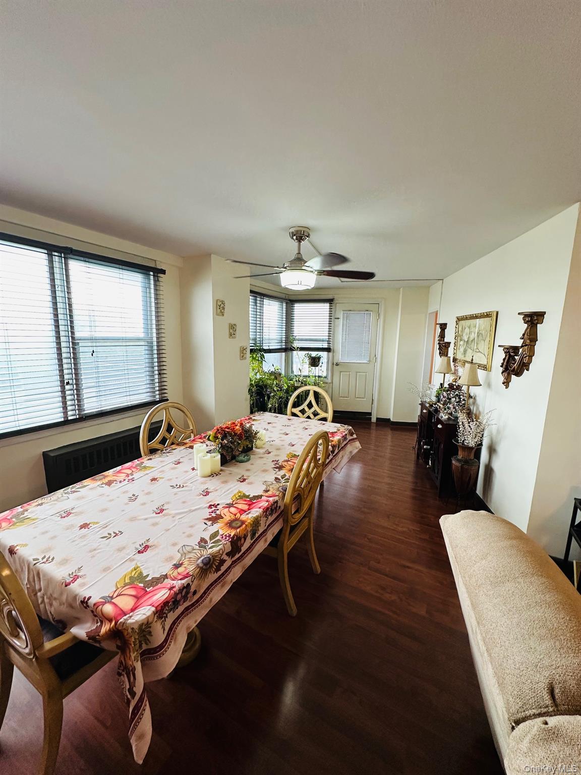 #13 photo, 3121 middletown Road, Bronx , NY 10461