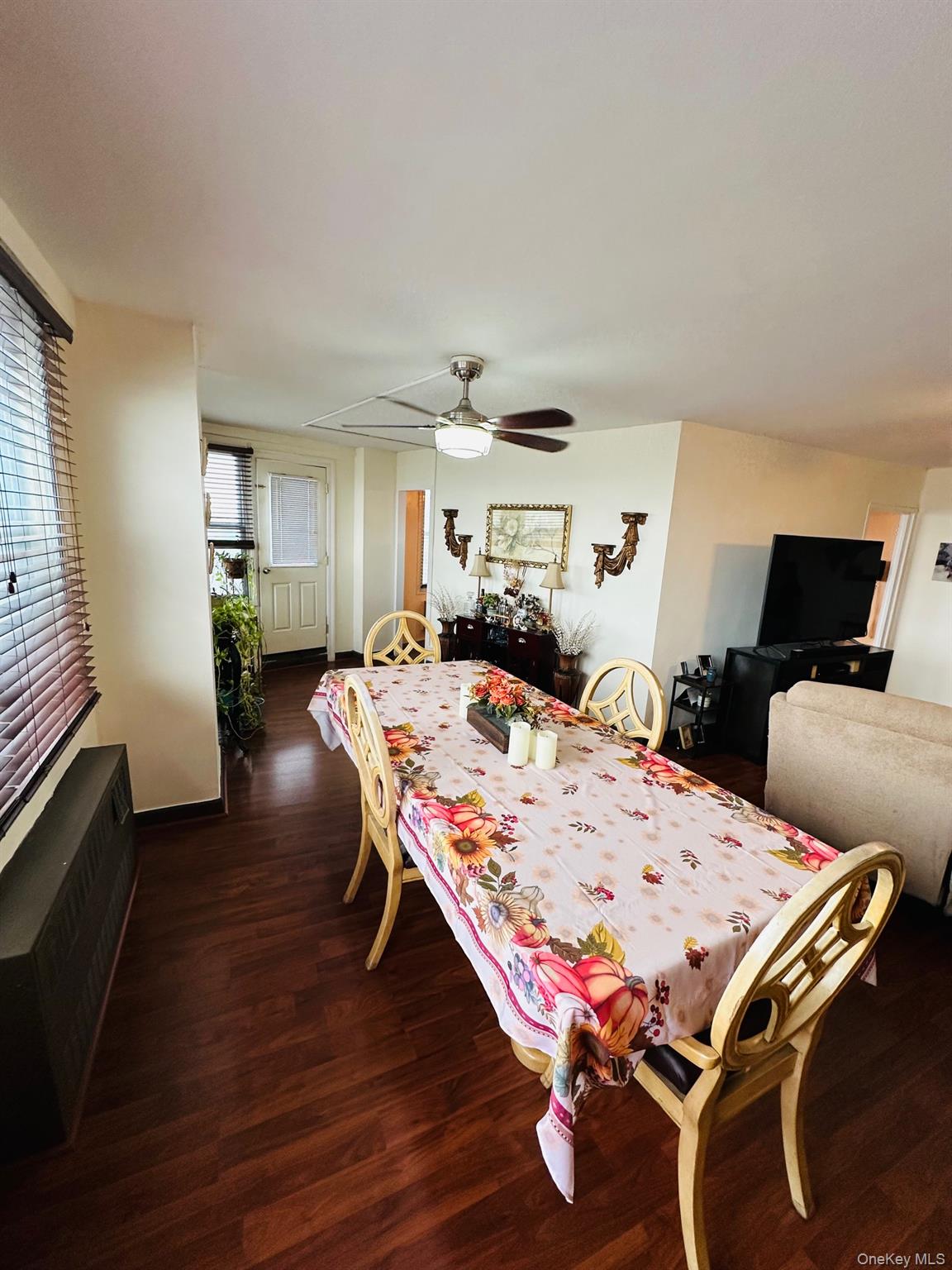 #16 photo, 3121 middletown Road, Bronx , NY 10461