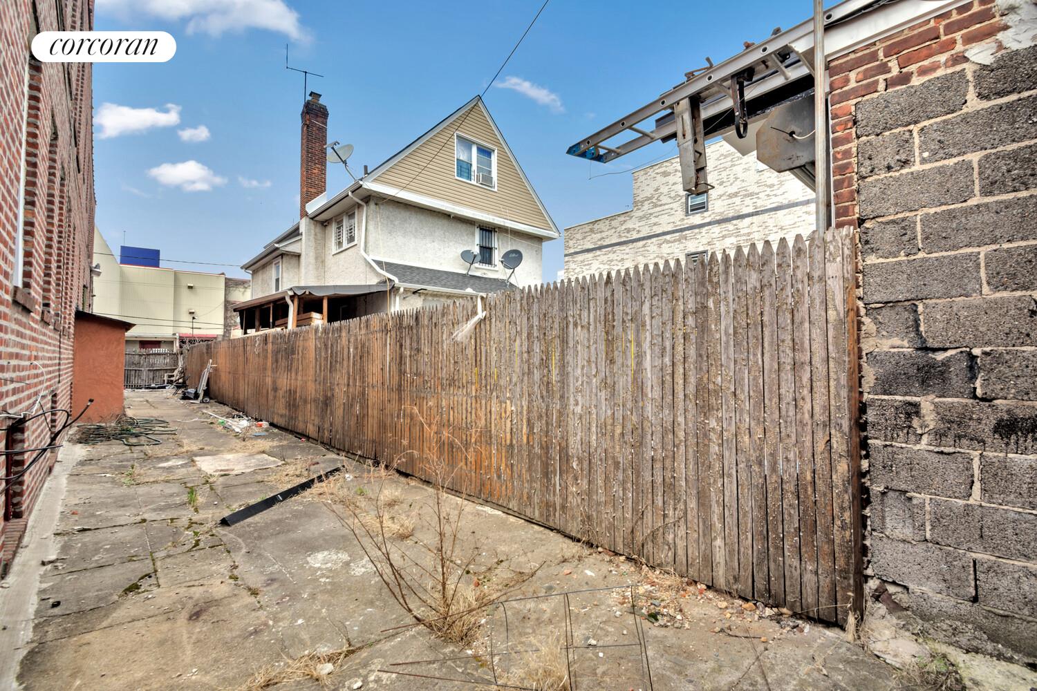 #12 photo, 95-07 CRESSKILL Place, クイーンズ区 Jamaica , NY 11435