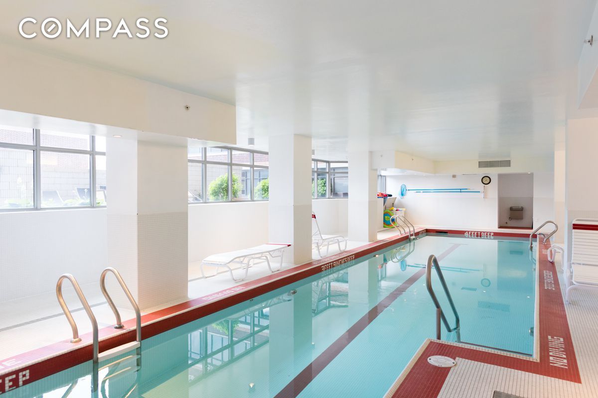 #7 photo, 1485 5th Avenue, マンハッタン Harlem , NY 10035