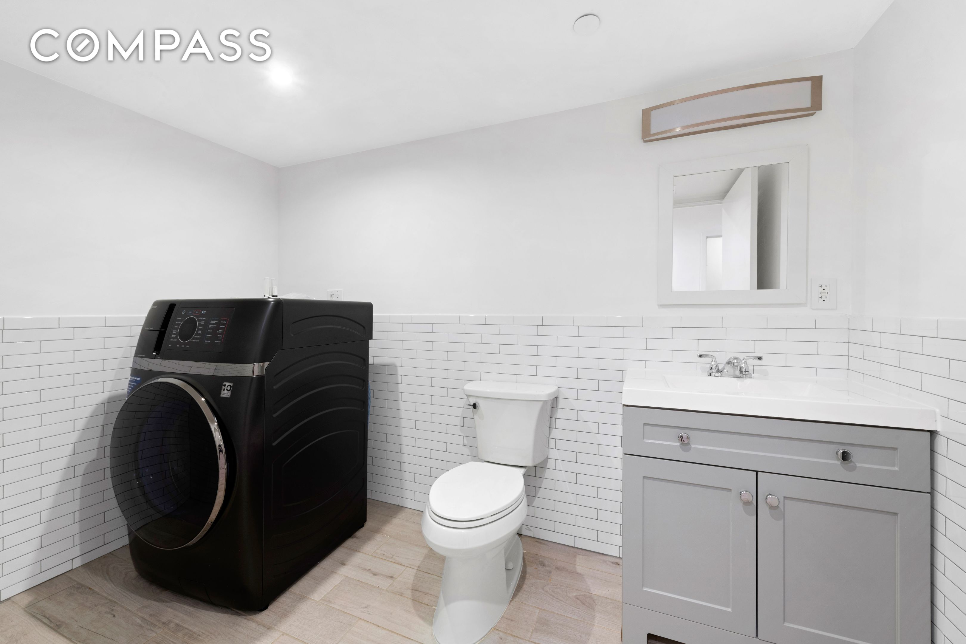 #13 photo, 129 W 131st Street, マンハッタン Central Harlem , NY 10027