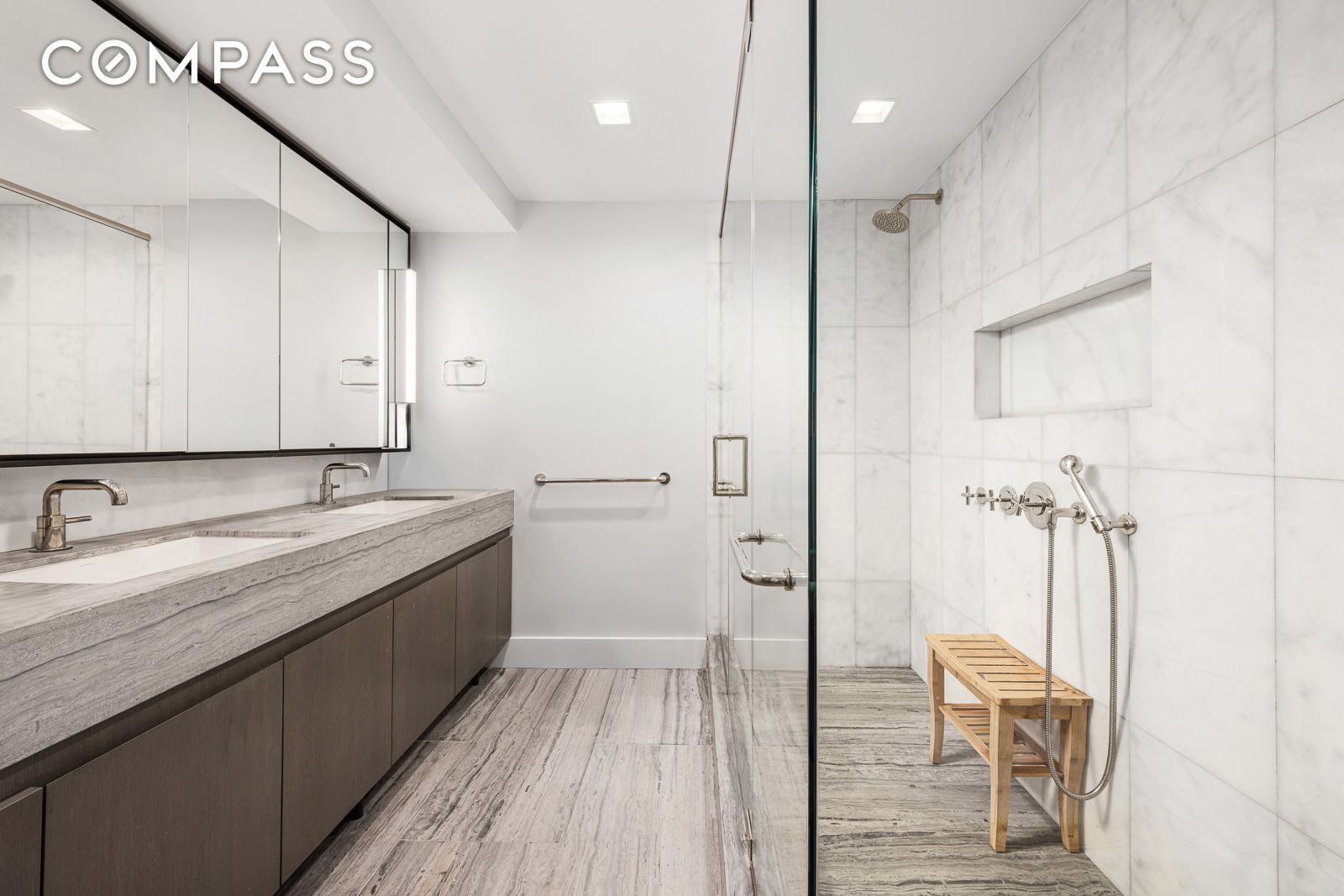 #12 photo, 74 Grand Street, マンハッタン SoHo , NY 10013