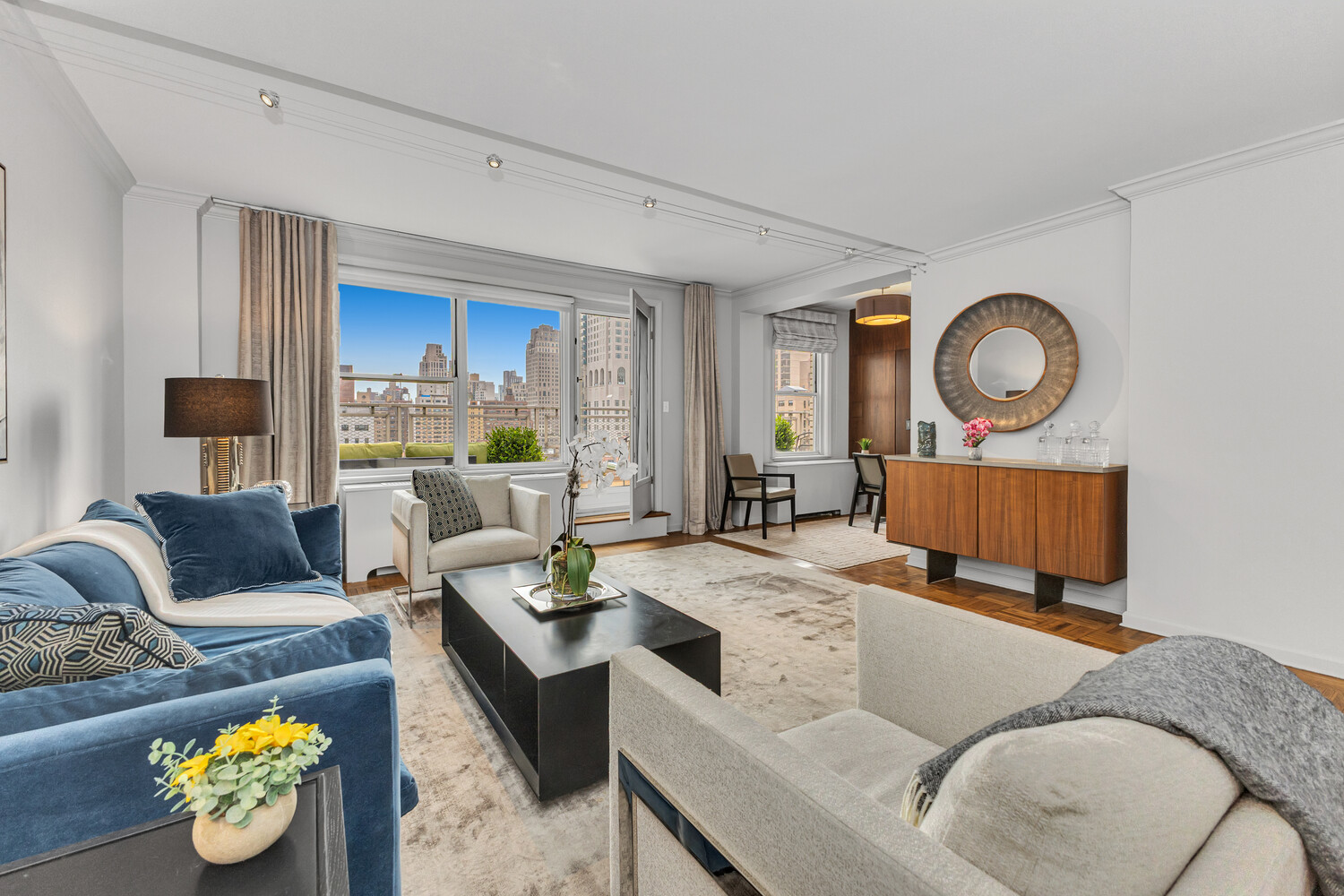 #5 photo, 207 E 74TH Street, Lenox Hill , NY 10021