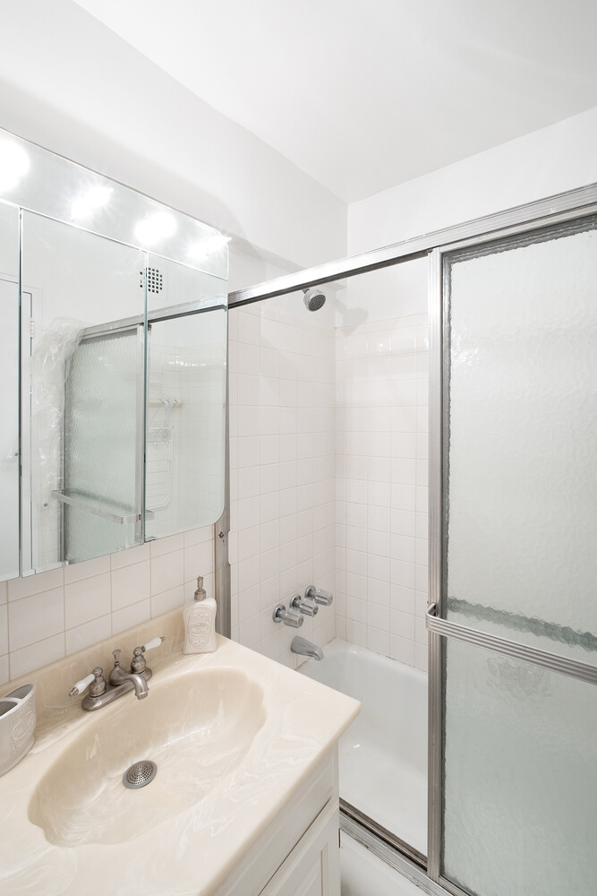 #11 photo, 1401 OCEAN Avenue, ブルックリン区 Midwood , NY 11210