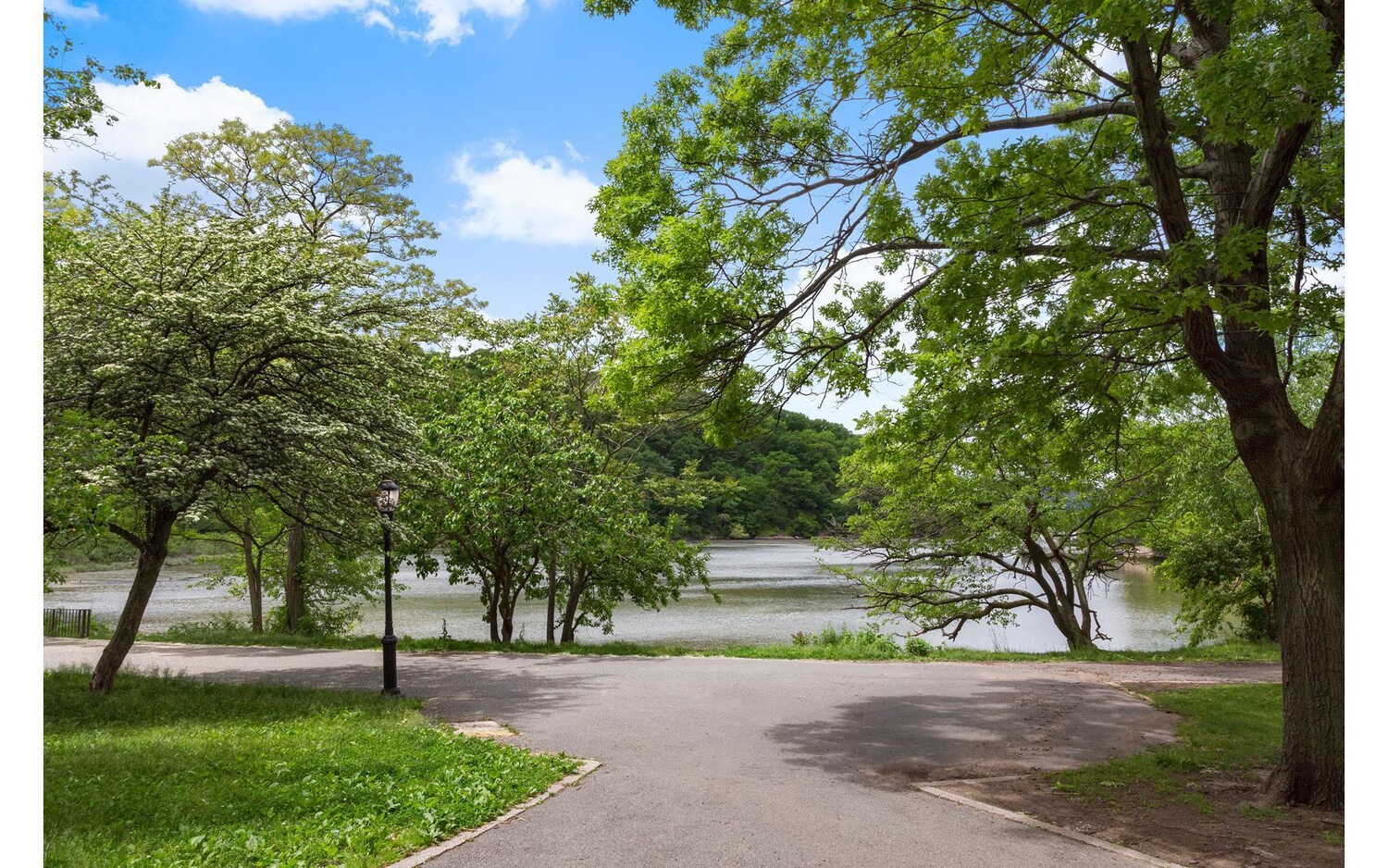 #12 photo, 25 INDIAN Road, マンハッタン Inwood , NY 10034