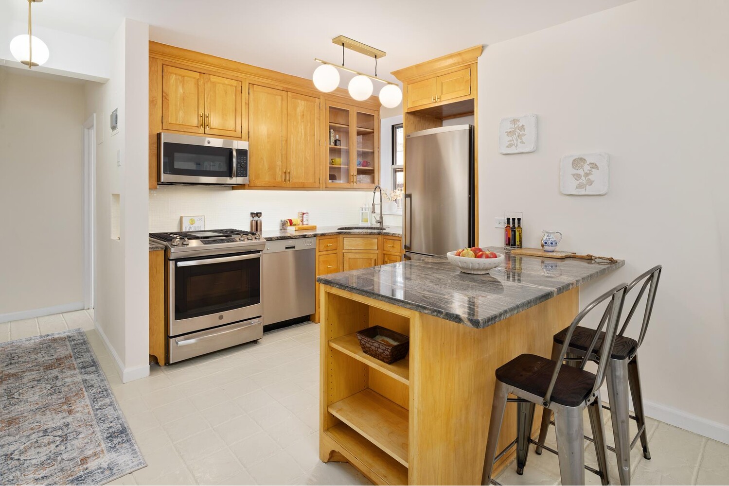 #3 photo, 25 INDIAN Road, マンハッタン Inwood , NY 10034