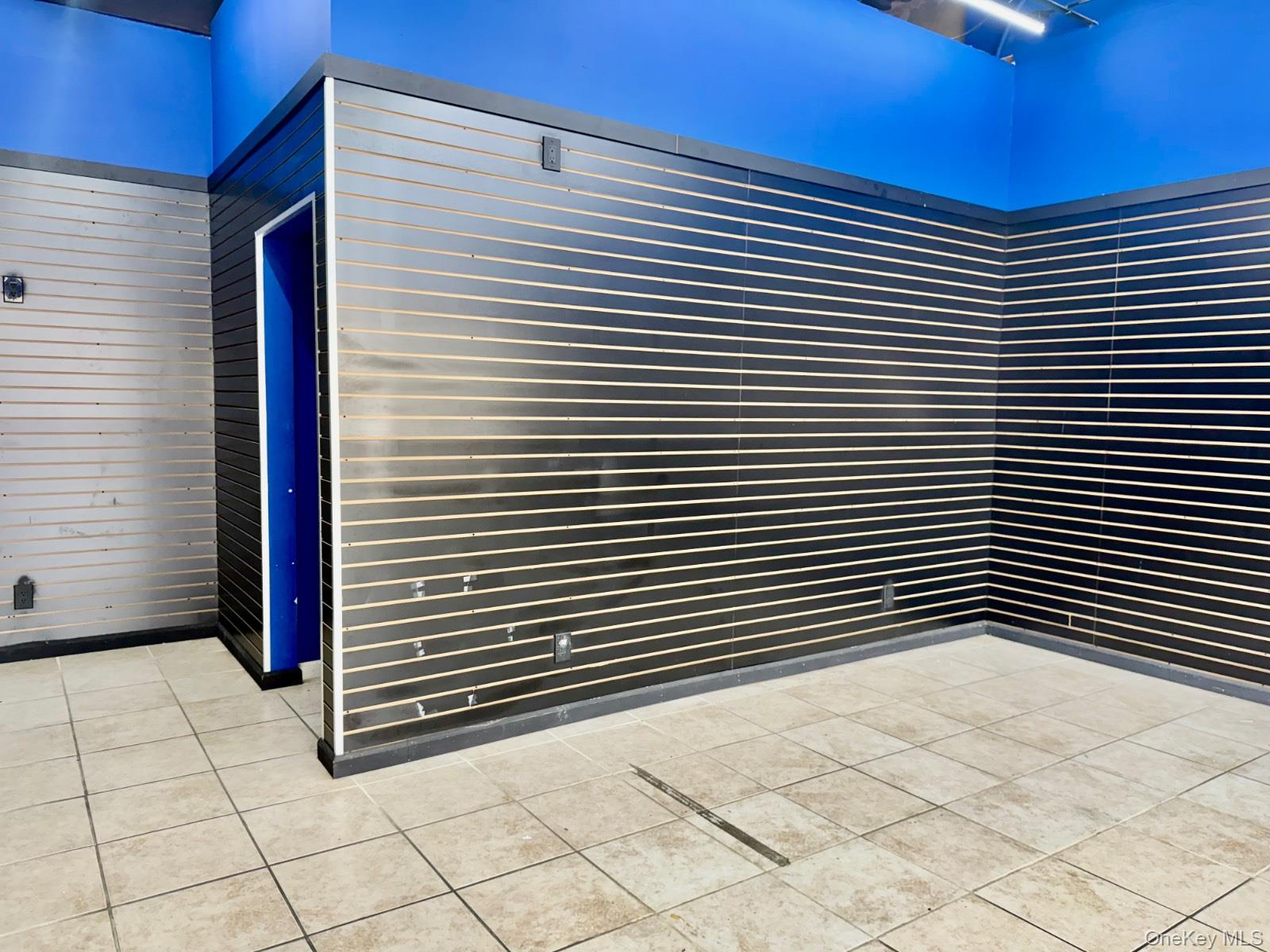 #13 photo, 234 Jericho Turnpike, Mineola , NY 11501