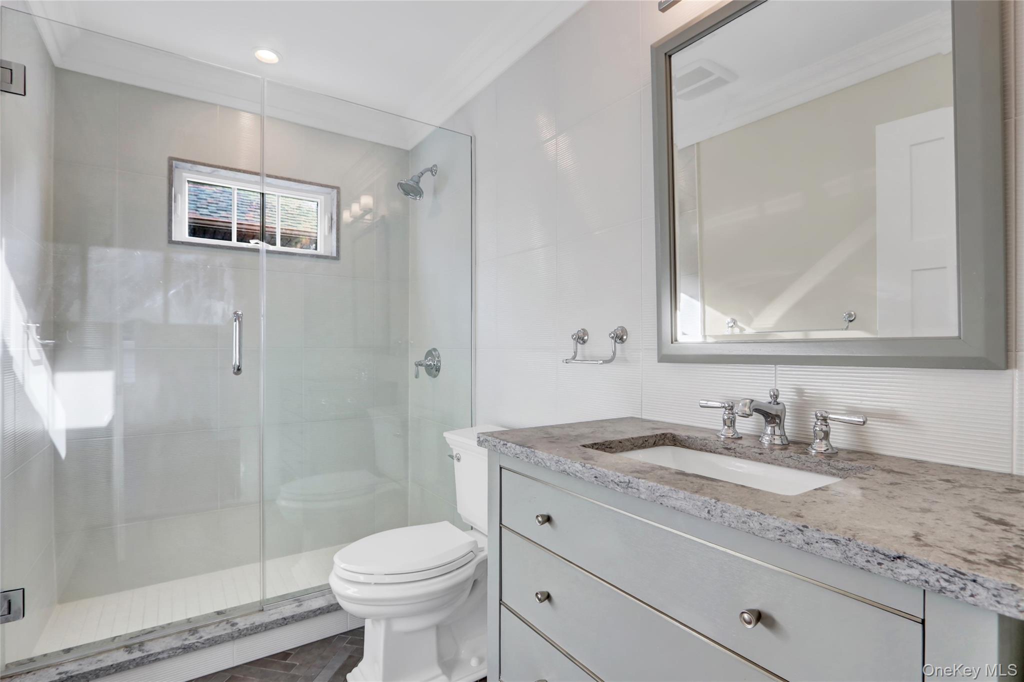 #12 photo, 538 W Walnut Street, ナッソー郡 Long Beach , NY 11561