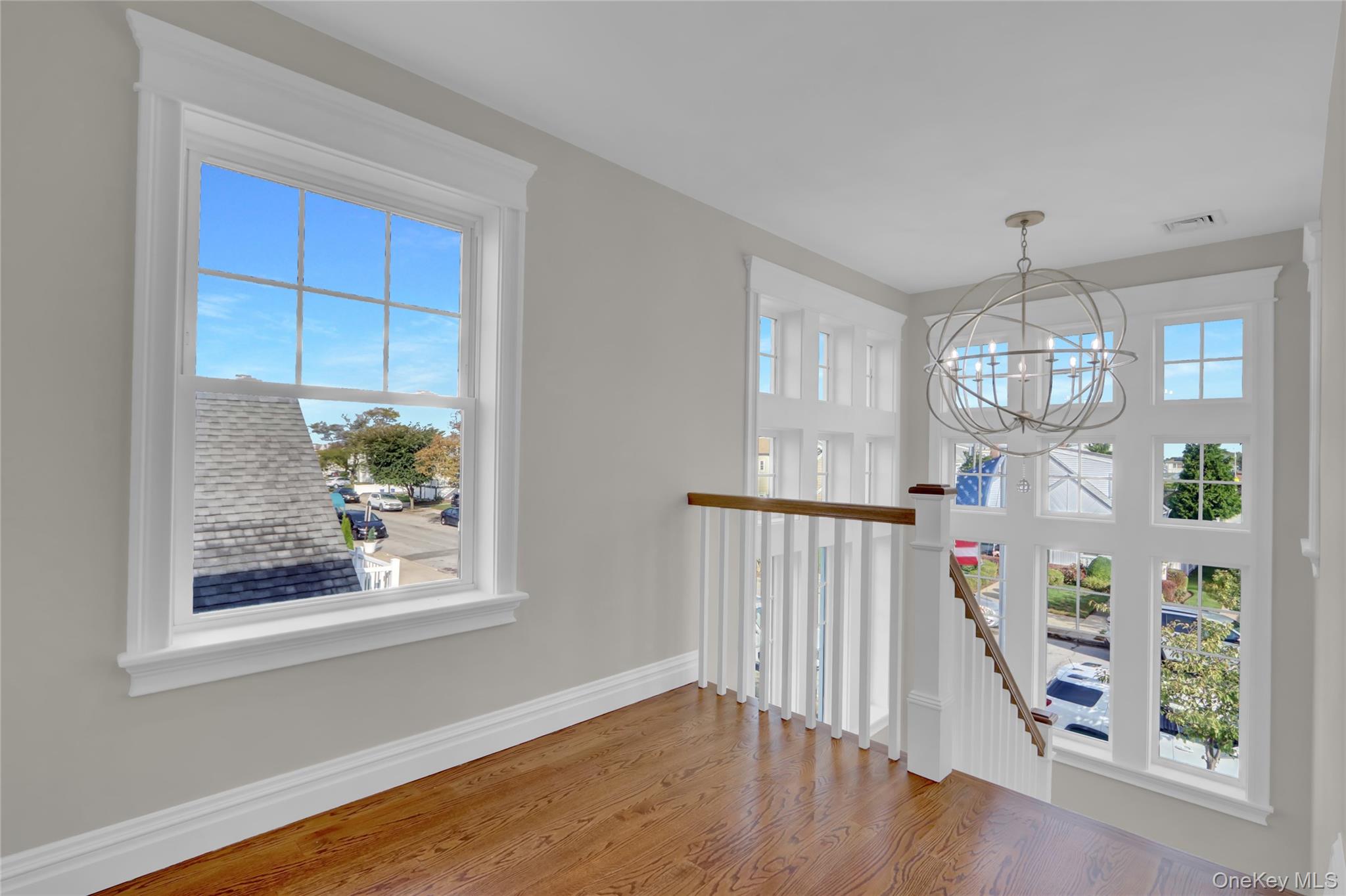 #13 photo, 538 W Walnut Street, ナッソー郡 Long Beach , NY 11561