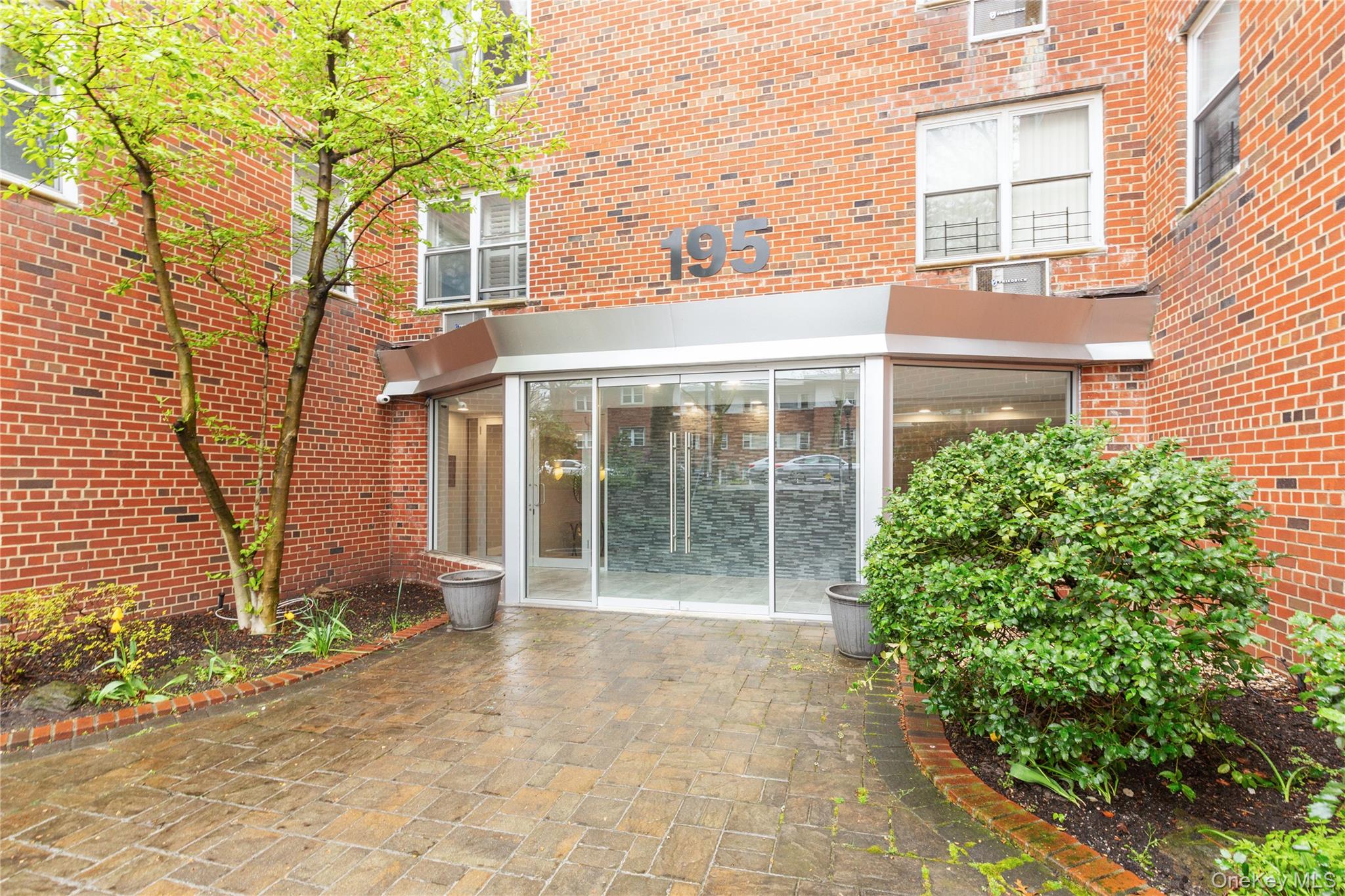 #1 photo, 195 S Middle Neck Road, ナッソー郡 Great Neck , NY 11021