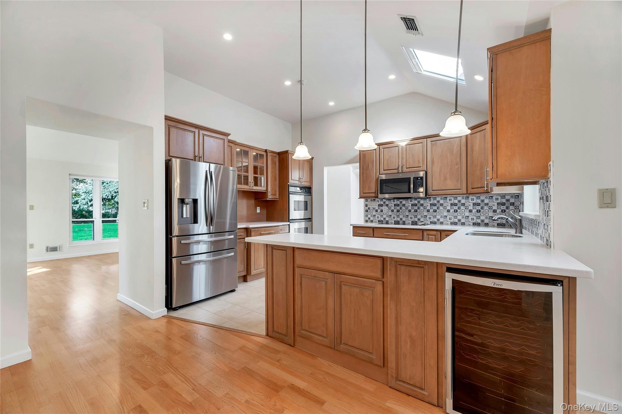 #13 photo, 204 River Drive, サフォーク郡 Moriches , NY 11955