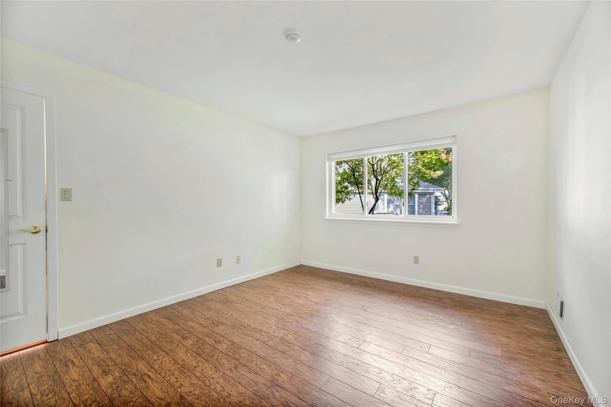 #16 photo, 204 River Drive, サフォーク郡 Moriches , NY 11955