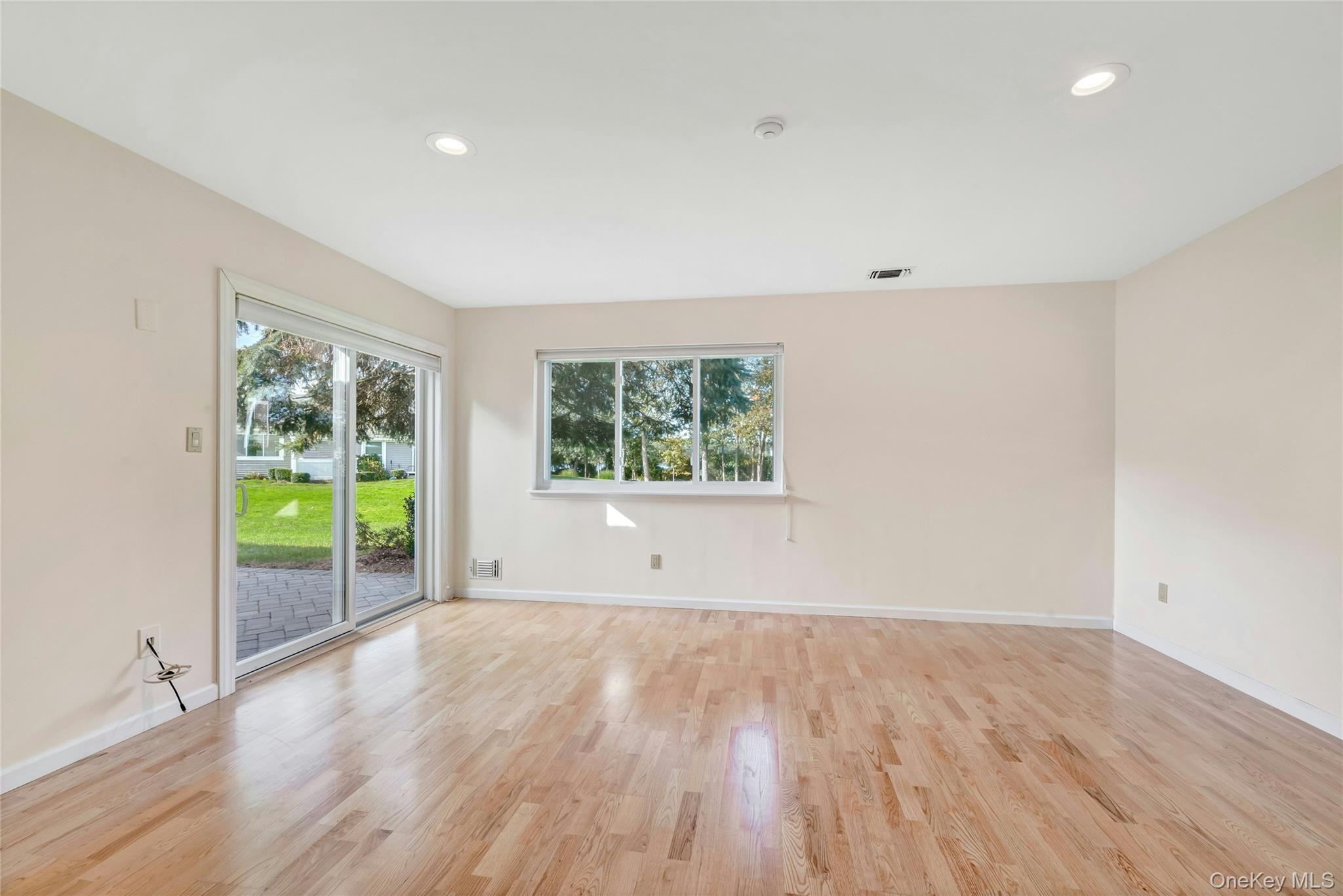 #17 photo, 204 River Drive, サフォーク郡 Moriches , NY 11955