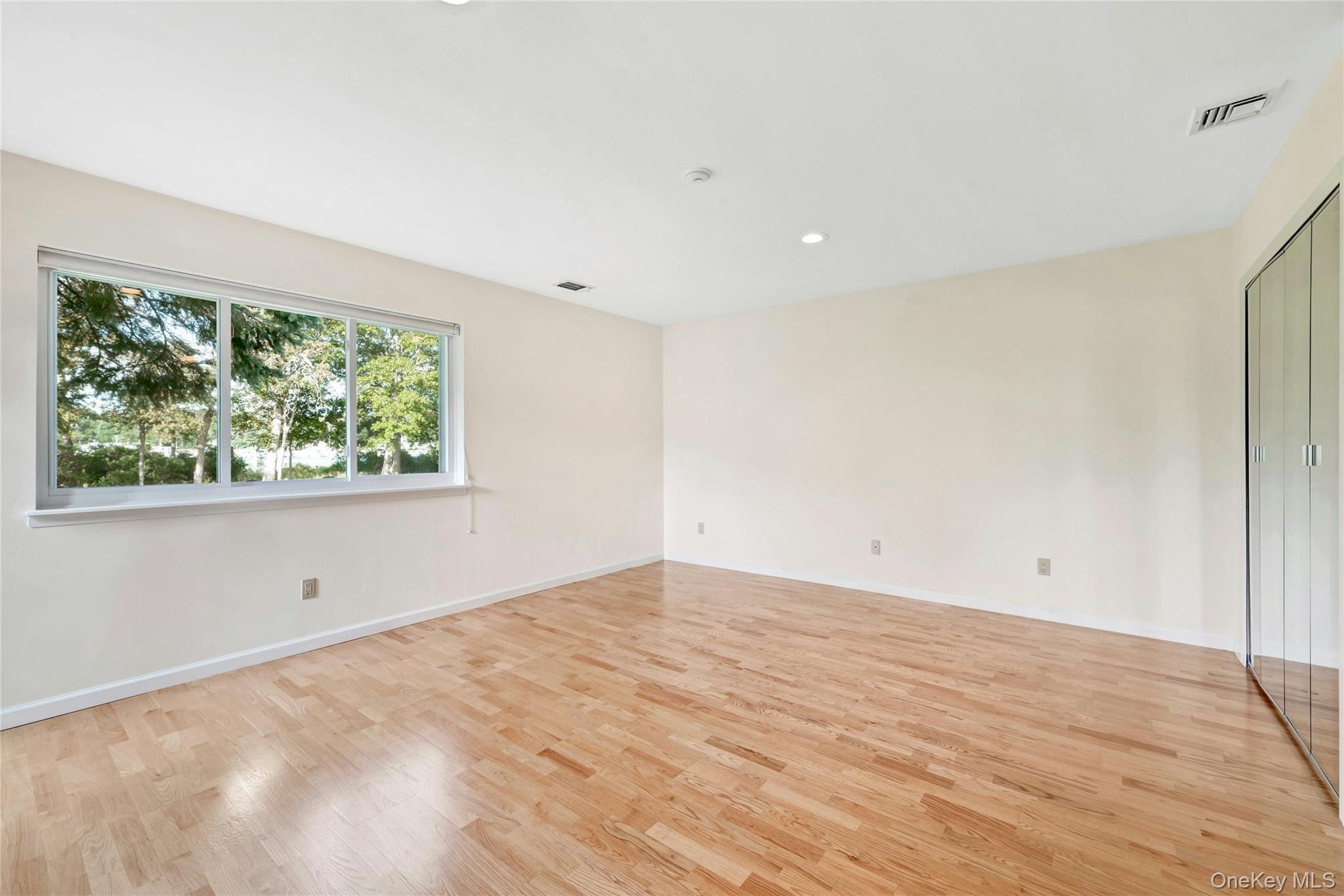 #19 photo, 204 River Drive, サフォーク郡 Moriches , NY 11955