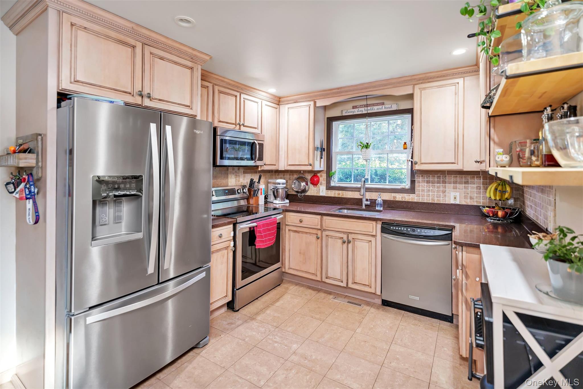 #13 photo, 81 Beach Road, サフォーク郡 Wading River , NY 11792