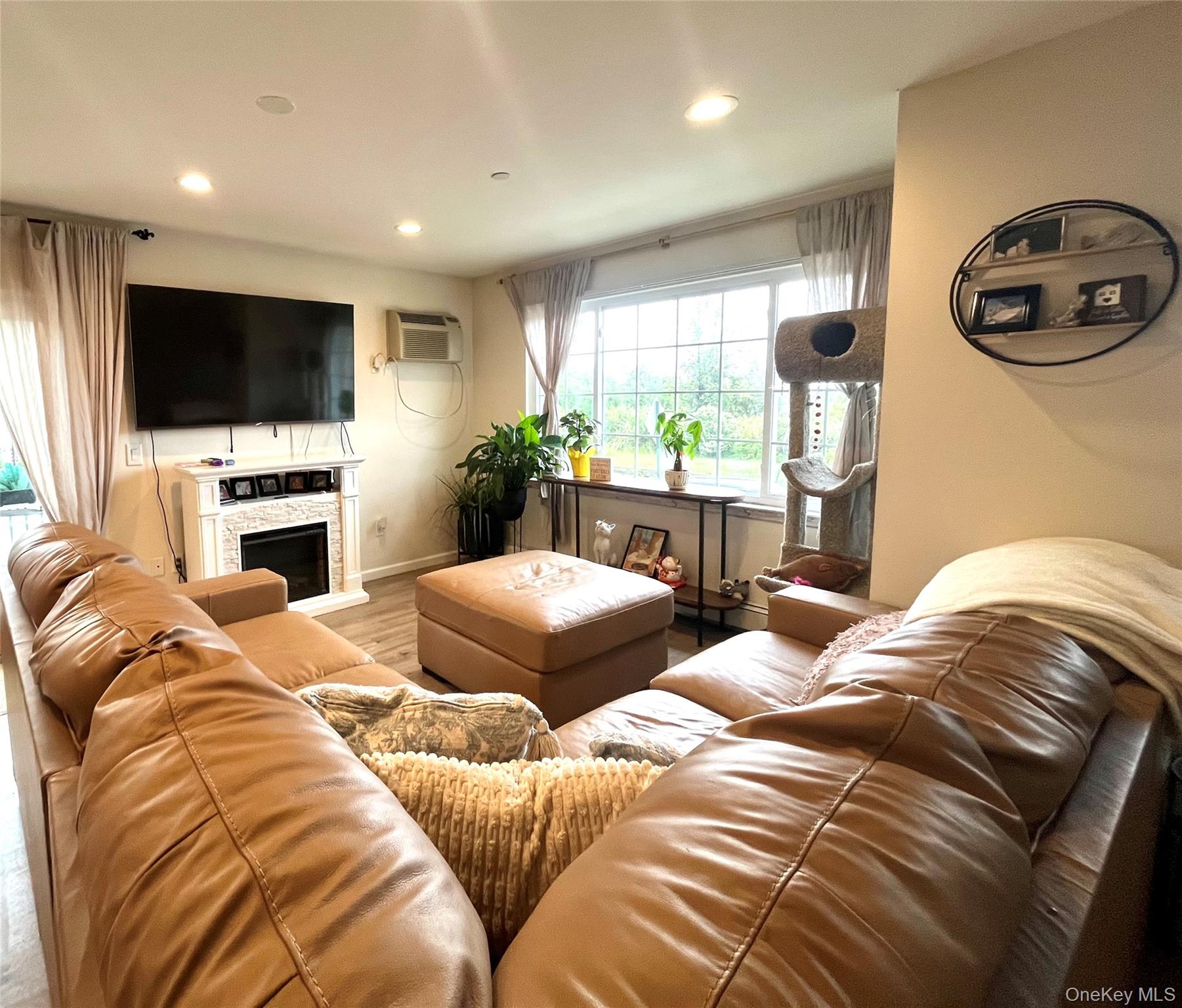 #3 photo, 6261 Decosta Avenue, クイーンズ区 Arverne , NY 11692