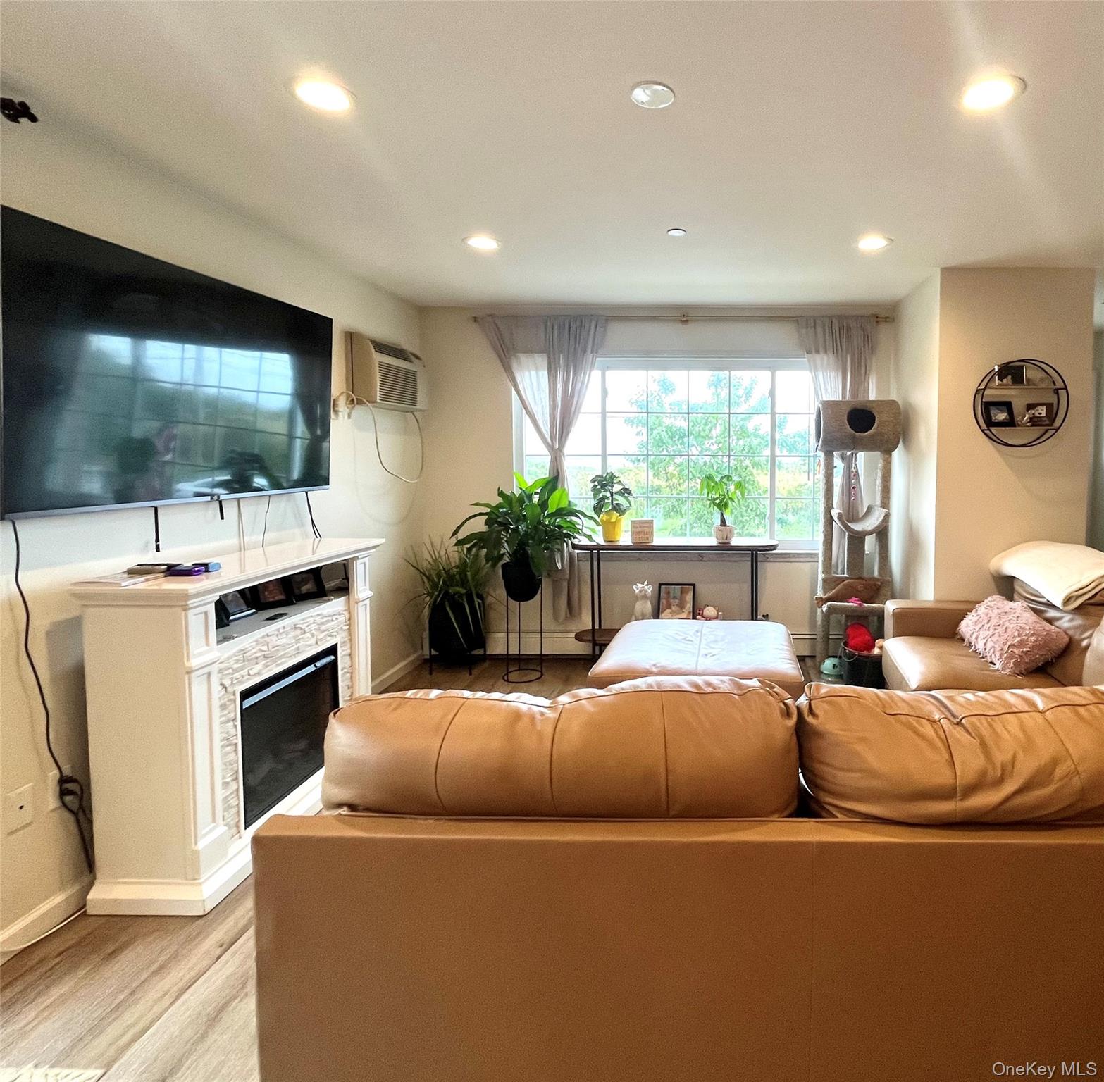 #4 photo, 6261 Decosta Avenue, クイーンズ区 Arverne , NY 11692